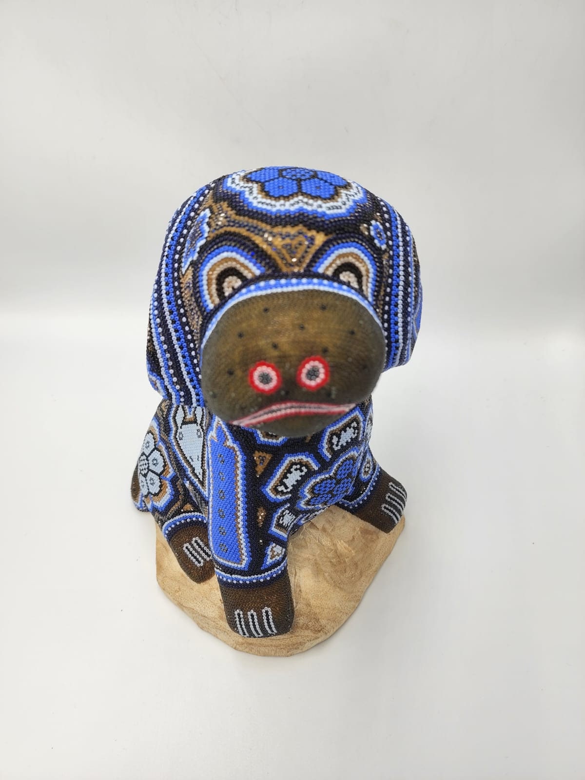 Huichol Beaded Mexican Folk Art Dog By Mayola Villa Lopez PP4492