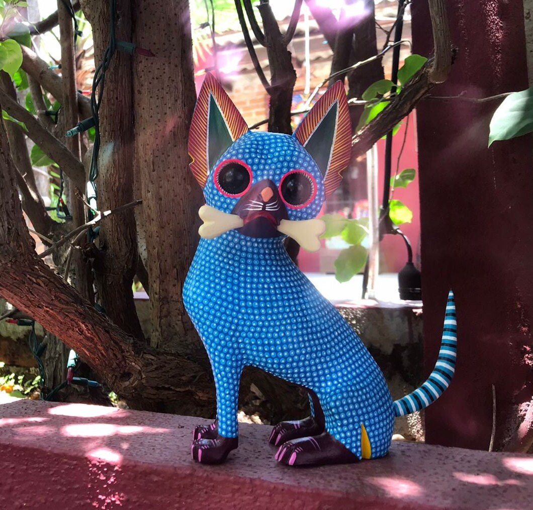 Great Mexican Oaxacan Wood Carving Alebrije Chihuahua By Isaac Fabian PP4540