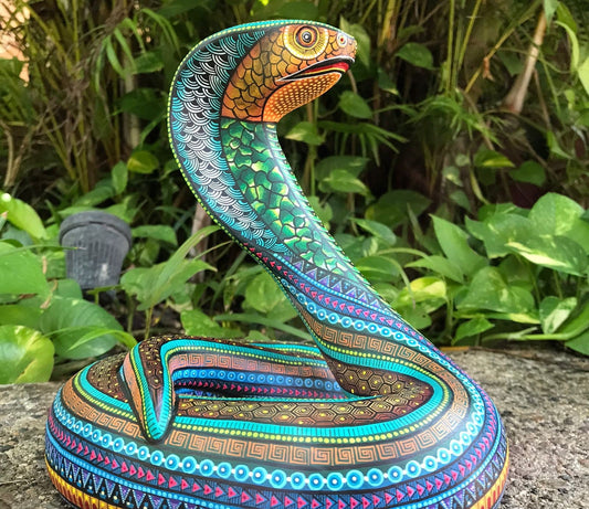 Oaxacan Wood Carving Cobra by Manuel Cruz Prudencio PP4614