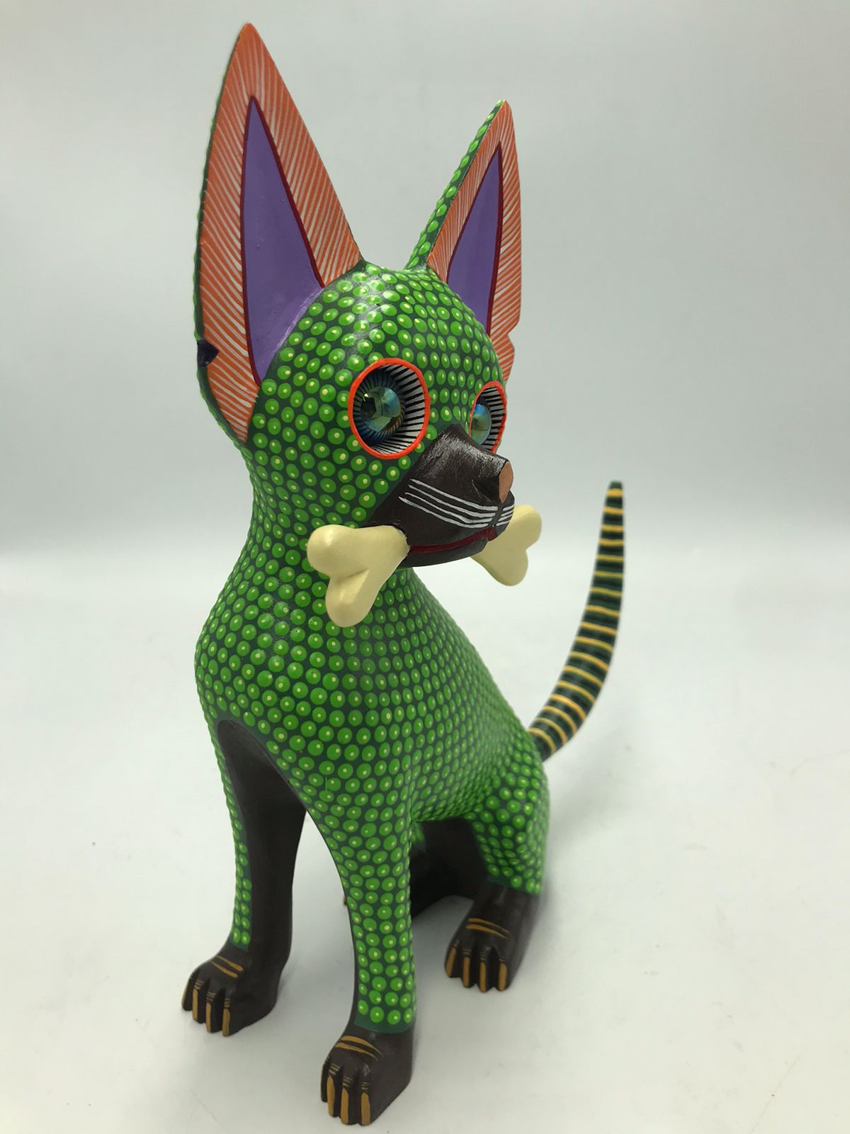 Great Mexican Oaxacan Wood Carving Alebrije Chihuahua By Isaac Fabian PP5855