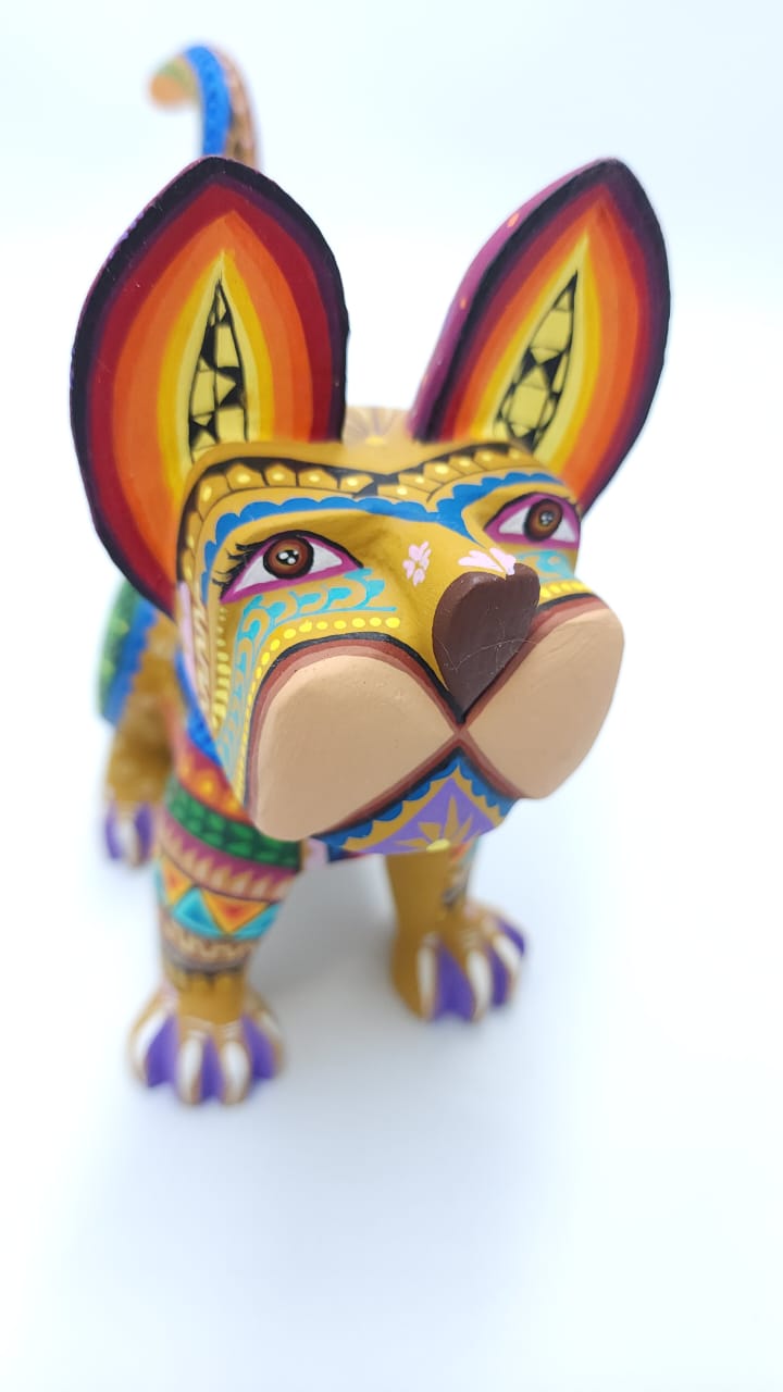 Mexican Oaxacan Wood Carving dog By Ivan Fuentes  PP6614