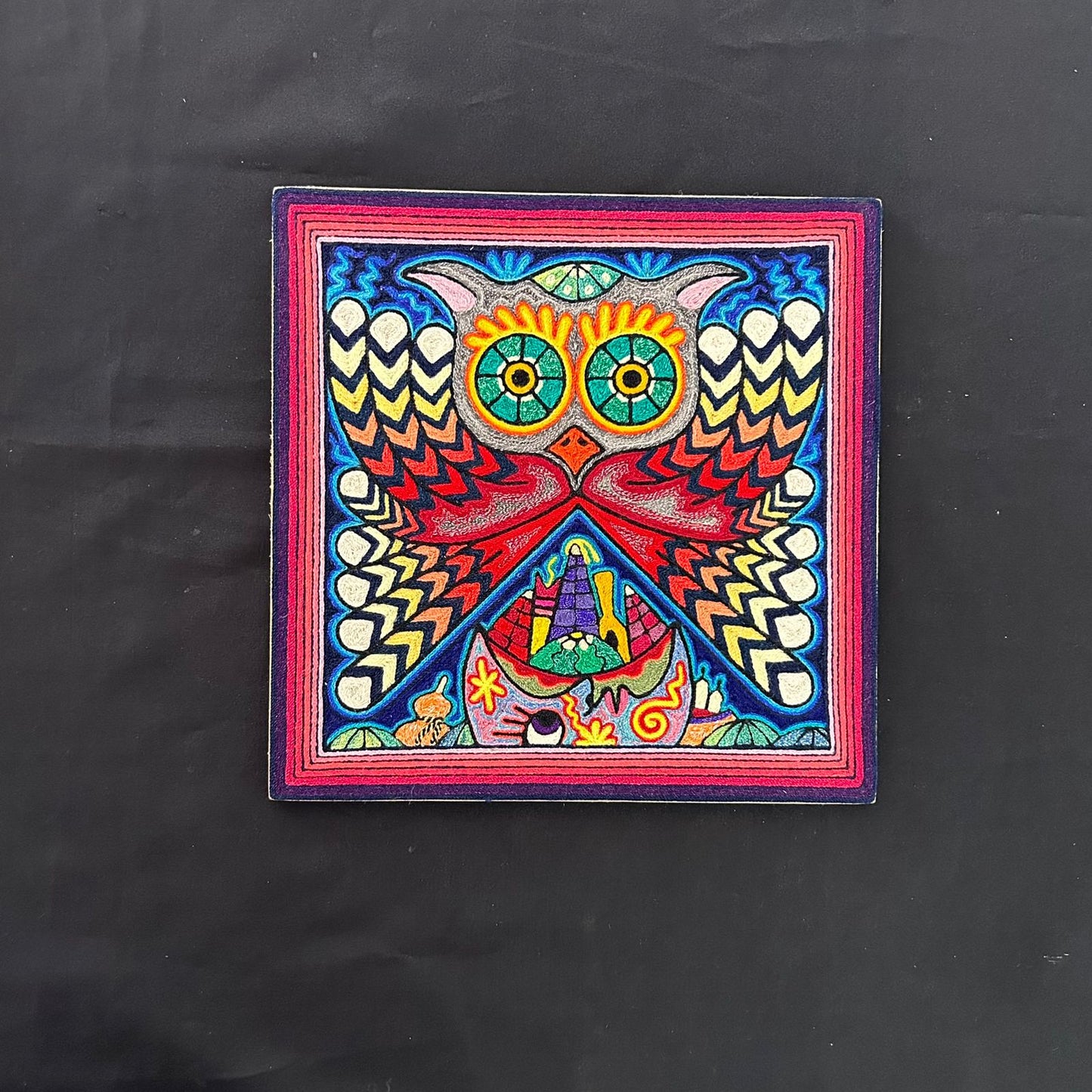 Paint Yarn  huichol Indian Yarn, Painting by Luis Castro PP7156