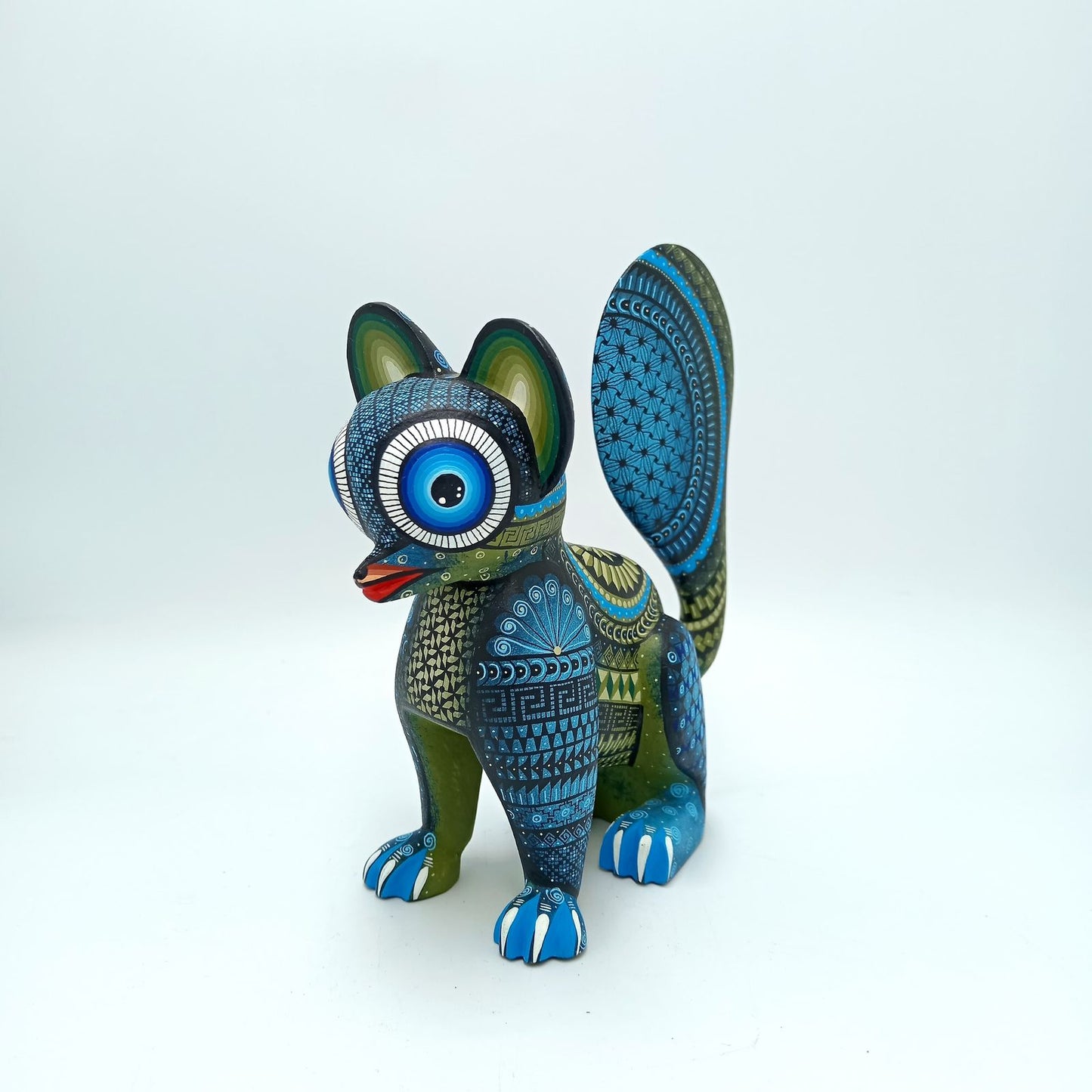 Mexican Oaxacan Wood Carving Lemur By Ivan Fuentes PP7289