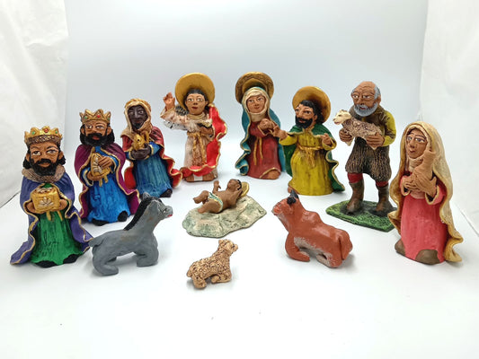 Extraordinary Hand made Painted Nativity Set By Demetrio Aguilar PP7508