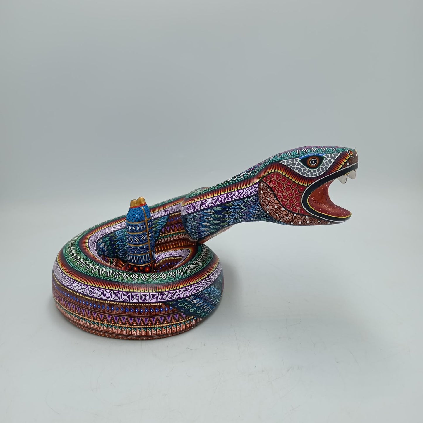 Oaxacan Wood Carving Snake by Manuel Cruz Prudencio PP8053