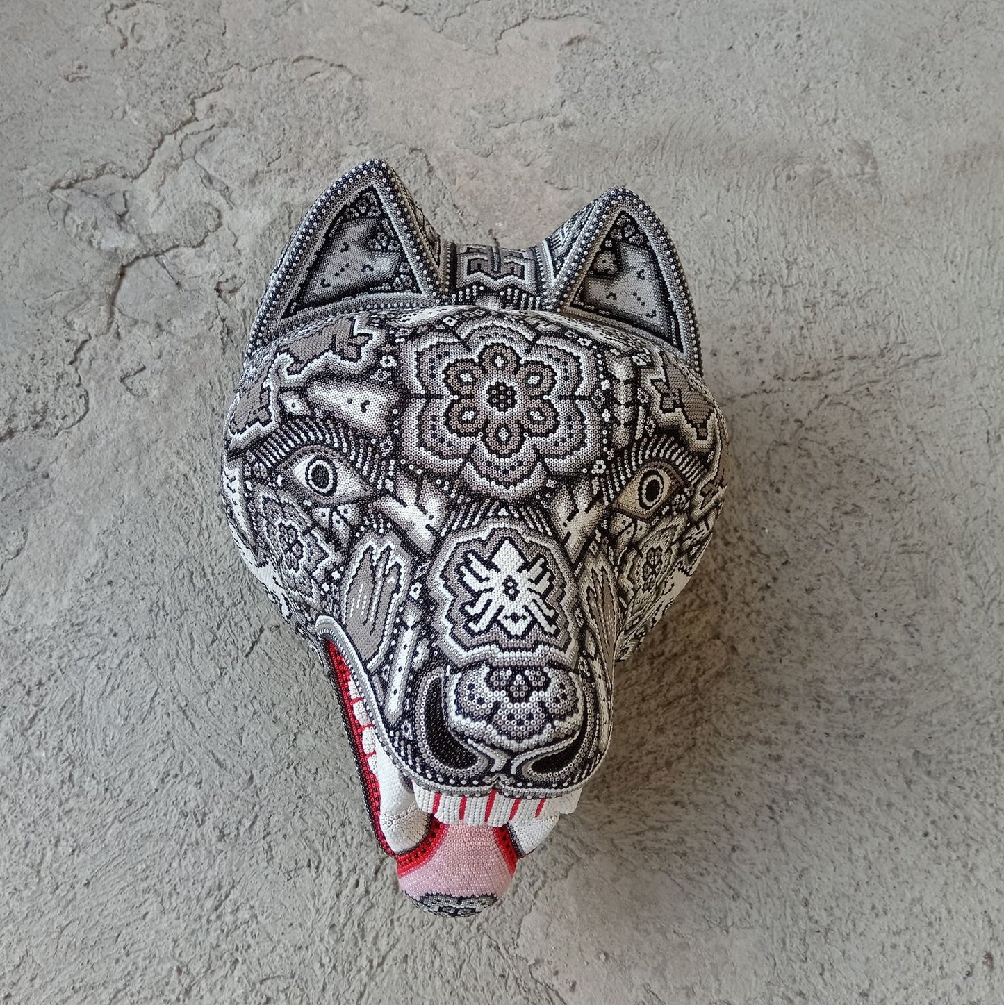 Huichol Mexican Hand Beaded Wolf Head By Isandro Villa Lopez PP8598