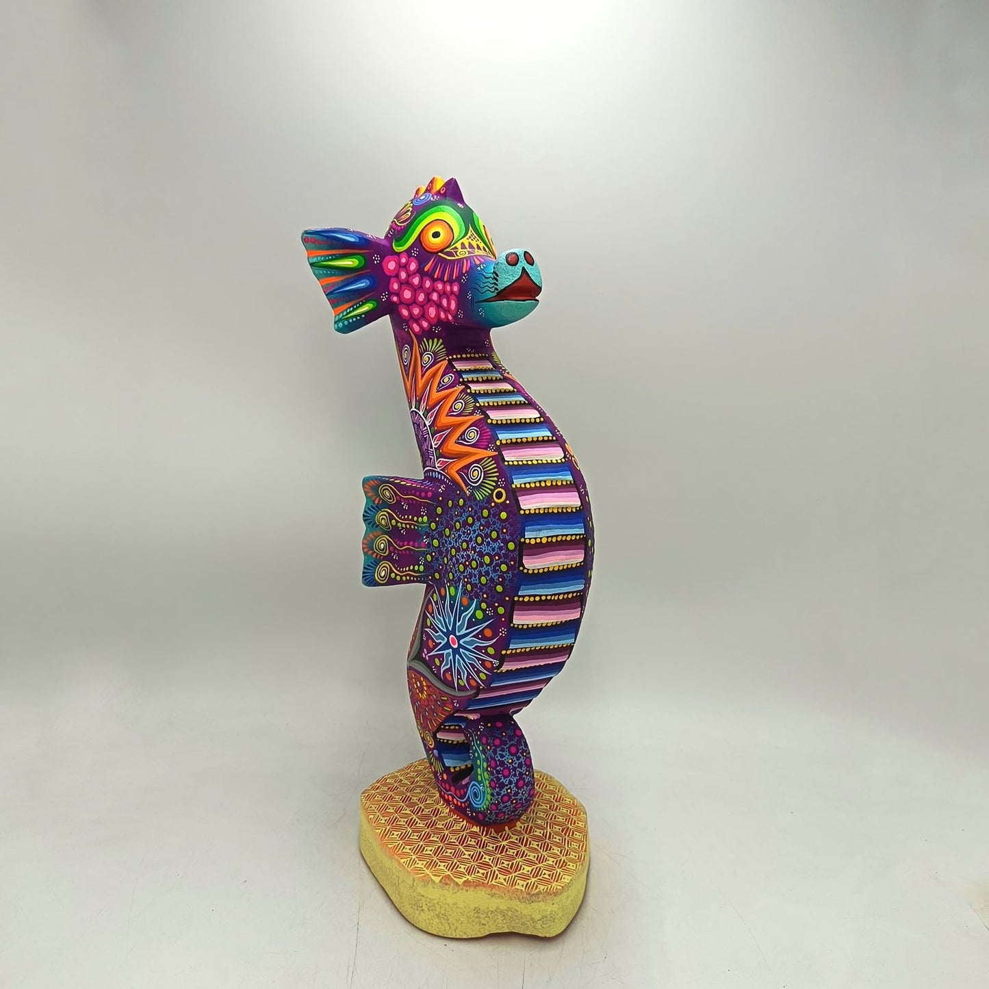 Oaxacan Wood Carving Hand Made Sea Horse By Cesar Melchor Ojeda PP9121