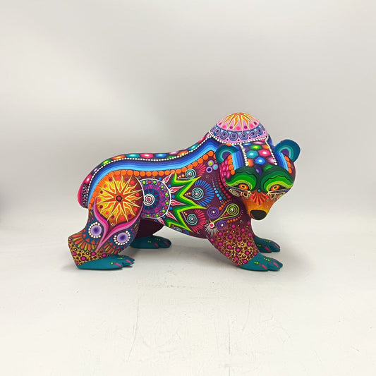Oaxacan Wood Carving Hand Made Bear By Cesar Melchor Ojeda PP9125