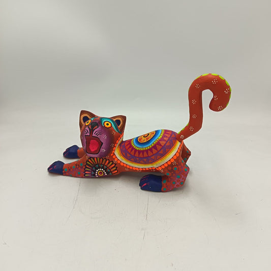 Oaxacan Wood Carving Hand Made Cat By Estudio 2403 PP9139