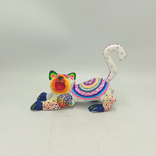 Oaxacan Wood Carving Hand Made Cat By Estudio 2403 PP9140