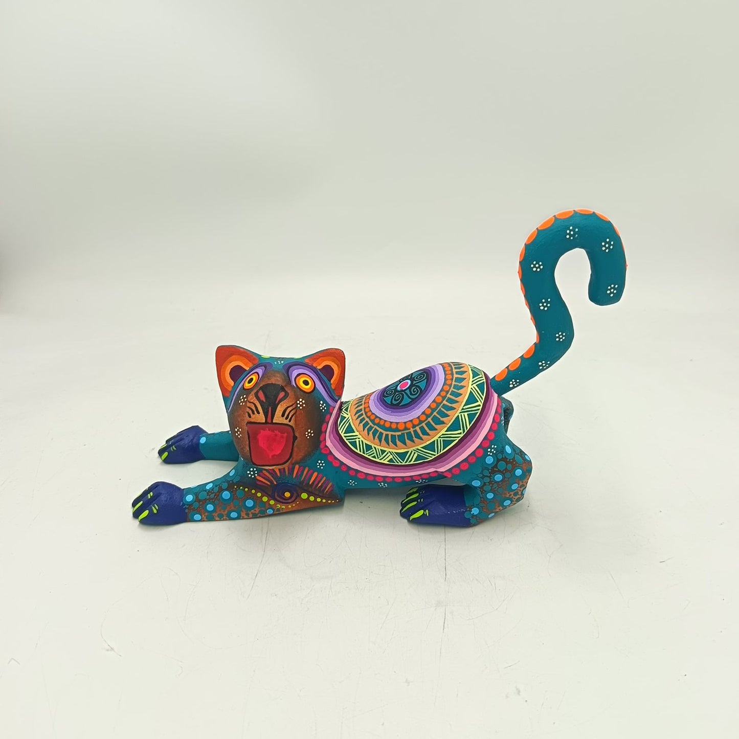 Oaxacan Wood Carving Hand Made Cat By Estudio 2403 PP9142