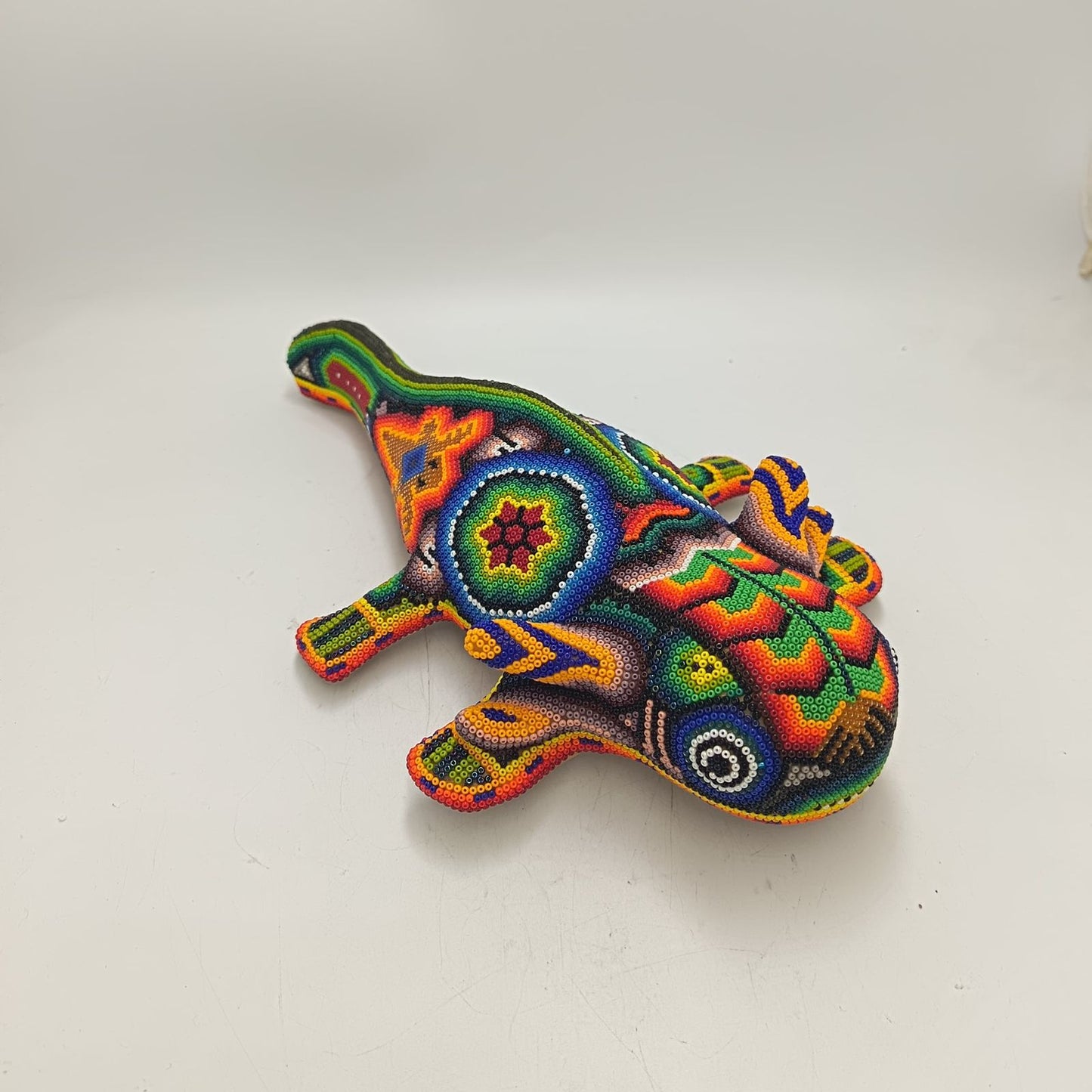 Mexican Huichol Hand Beaded Axolot By Honorio Villa Lopez PP9273 Oaxaca