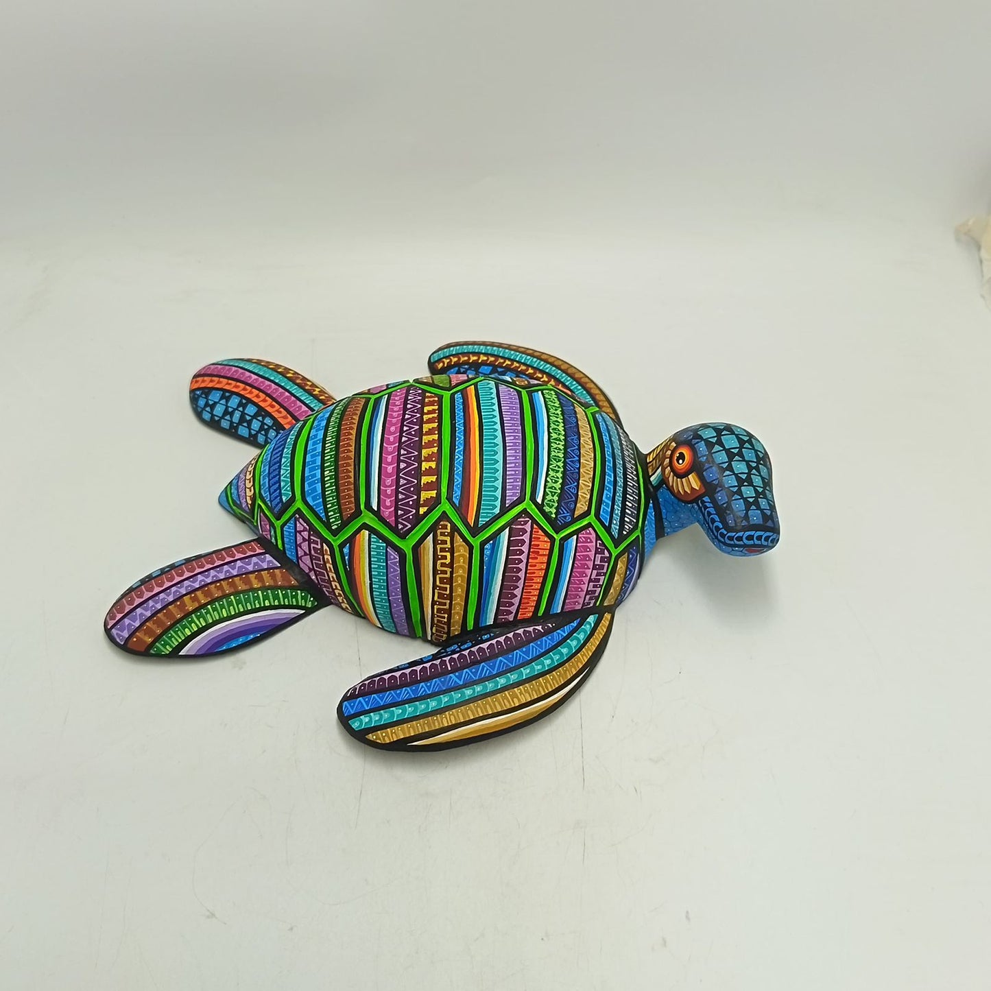 Mexican Oaxacan Wood Carving Turtle By Ivan Fuentes PP9359