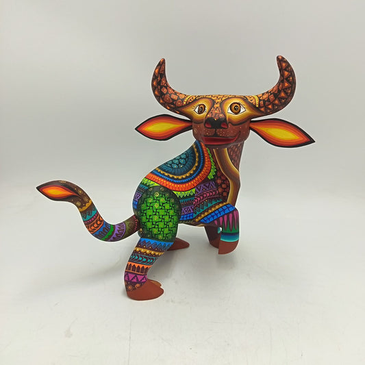 Mexican Oaxacan Wood Carving Bull By Ivan Fuentes PP9360