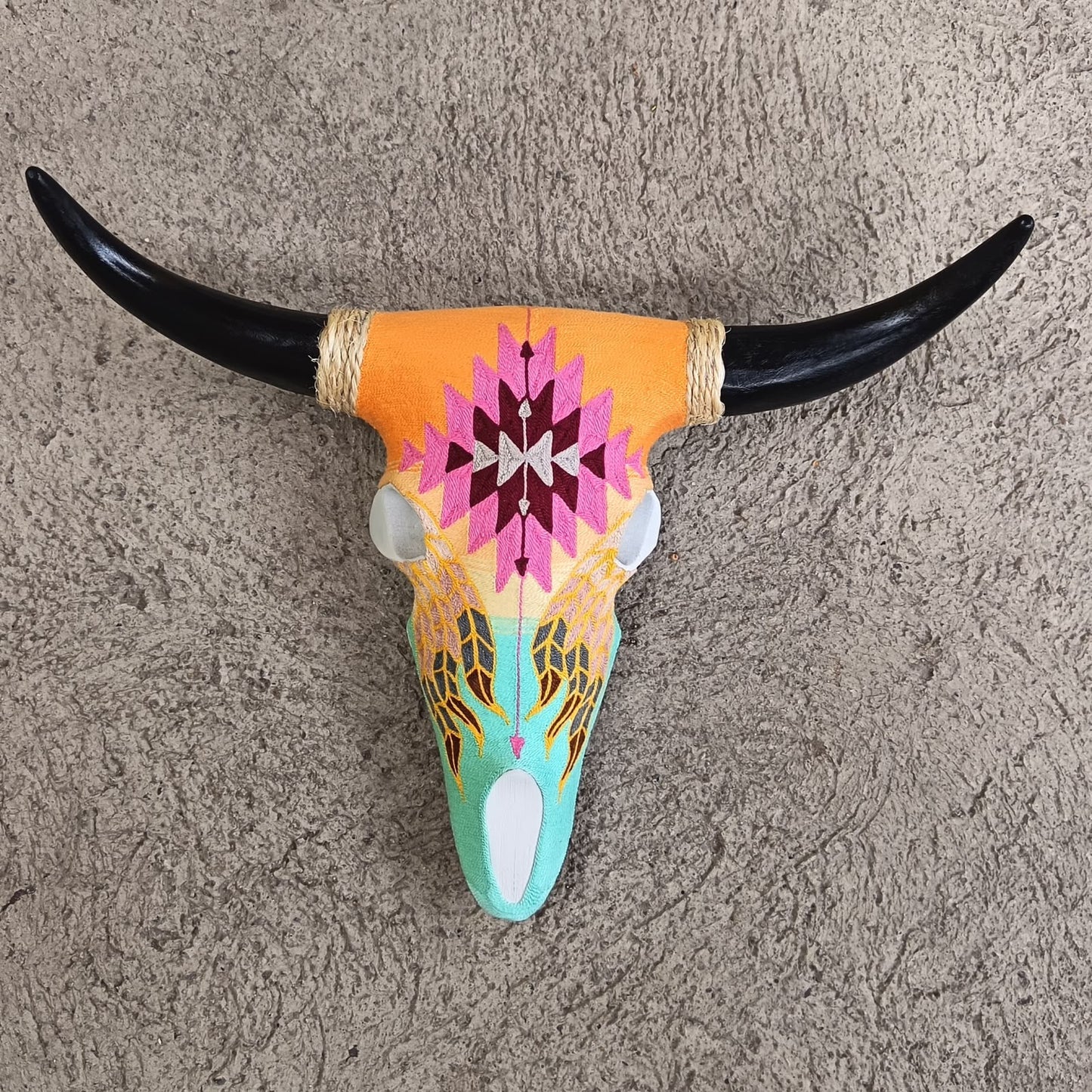 Mexican Folk Art Huichol Yarn Painting on Bull Skull By Alfredo Meraz Reyna PP9495