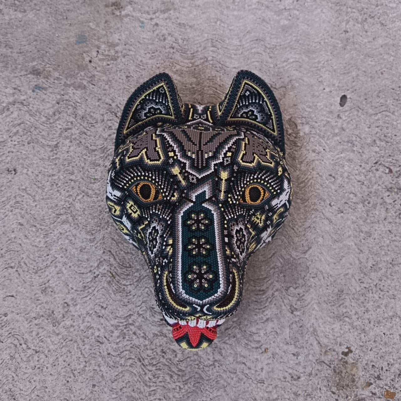 Huichol Mexican Hand Beaded Wolf Head By Isandro Villa Lopez PP9507