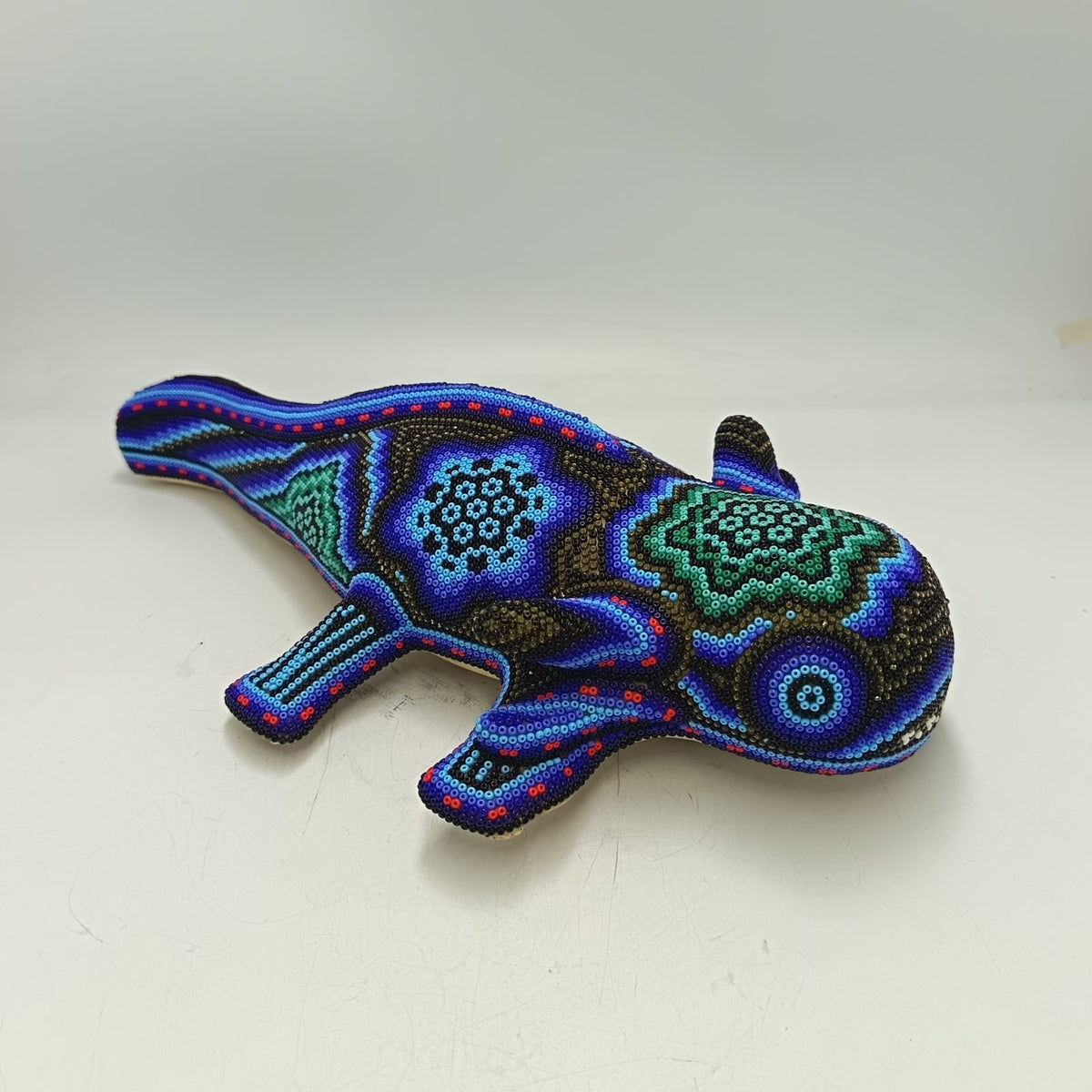 Mexican Folk Art Huichol Beaded Axolot By Santos Bautista PP9525
