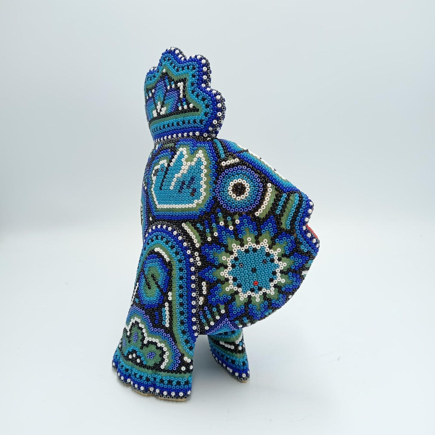 Mexican Folk Art Huichol Beaded Fish by Isandro Villa Lopez PP7204