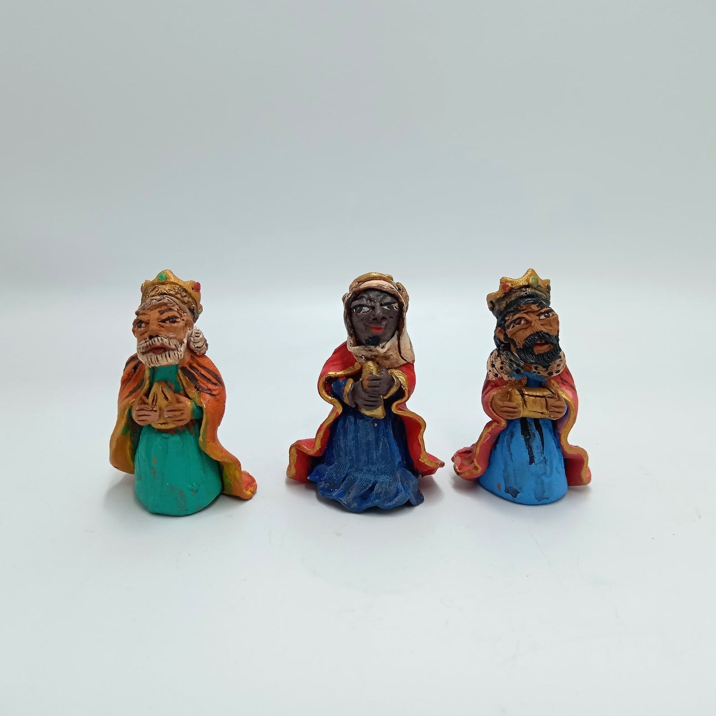 Extraordinary Hand made Painted Nativity Set By Demetrio Aguilar PP7499