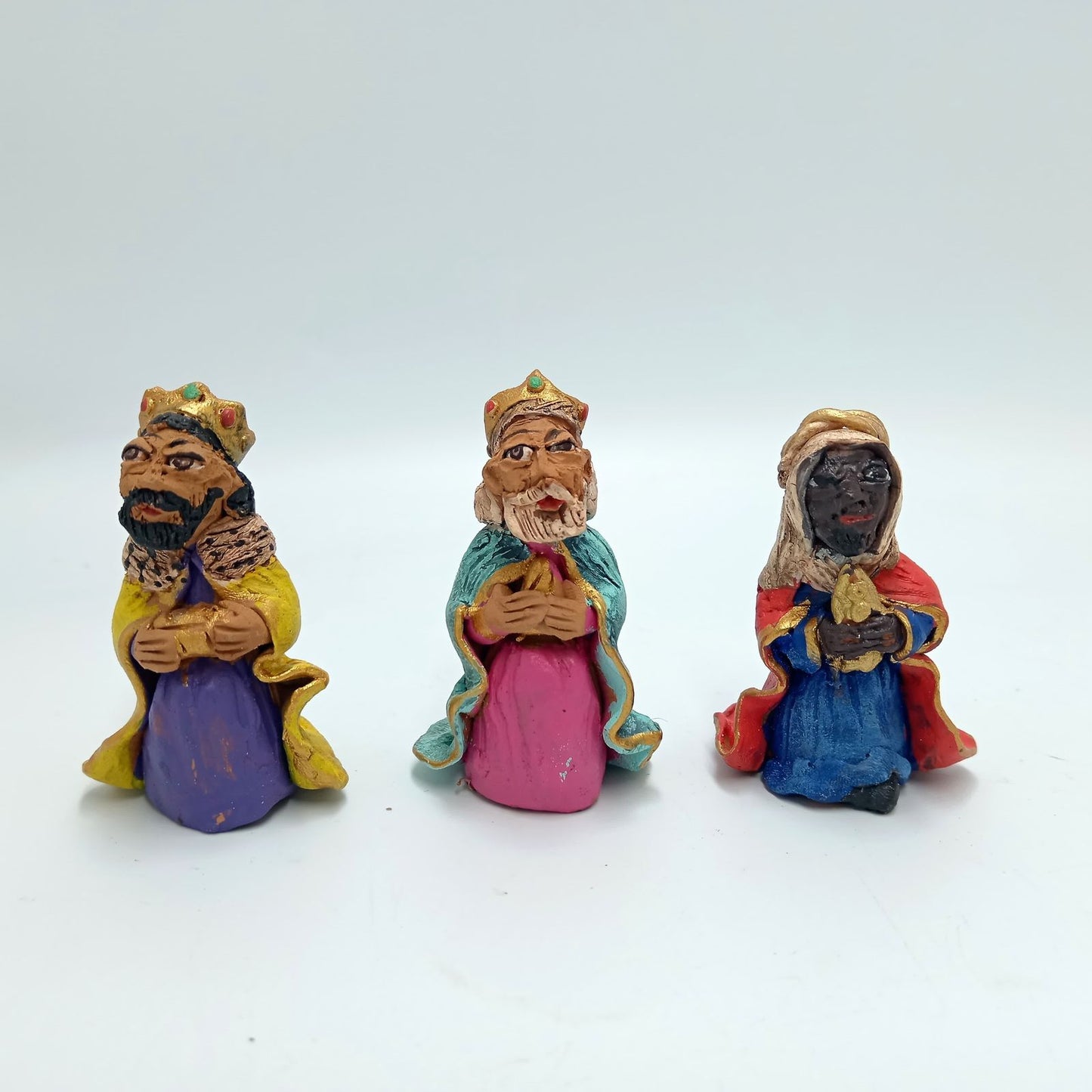 Extraordinary Hand made Painted Nativity Set By Demetrio Aguilar PP7501