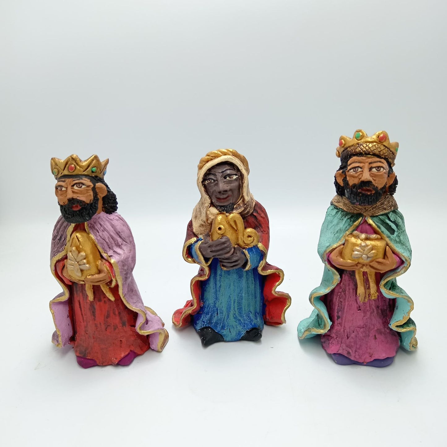 Extraordinary Hand made Painted Nativity Set By Demetrio Aguilar PP7504