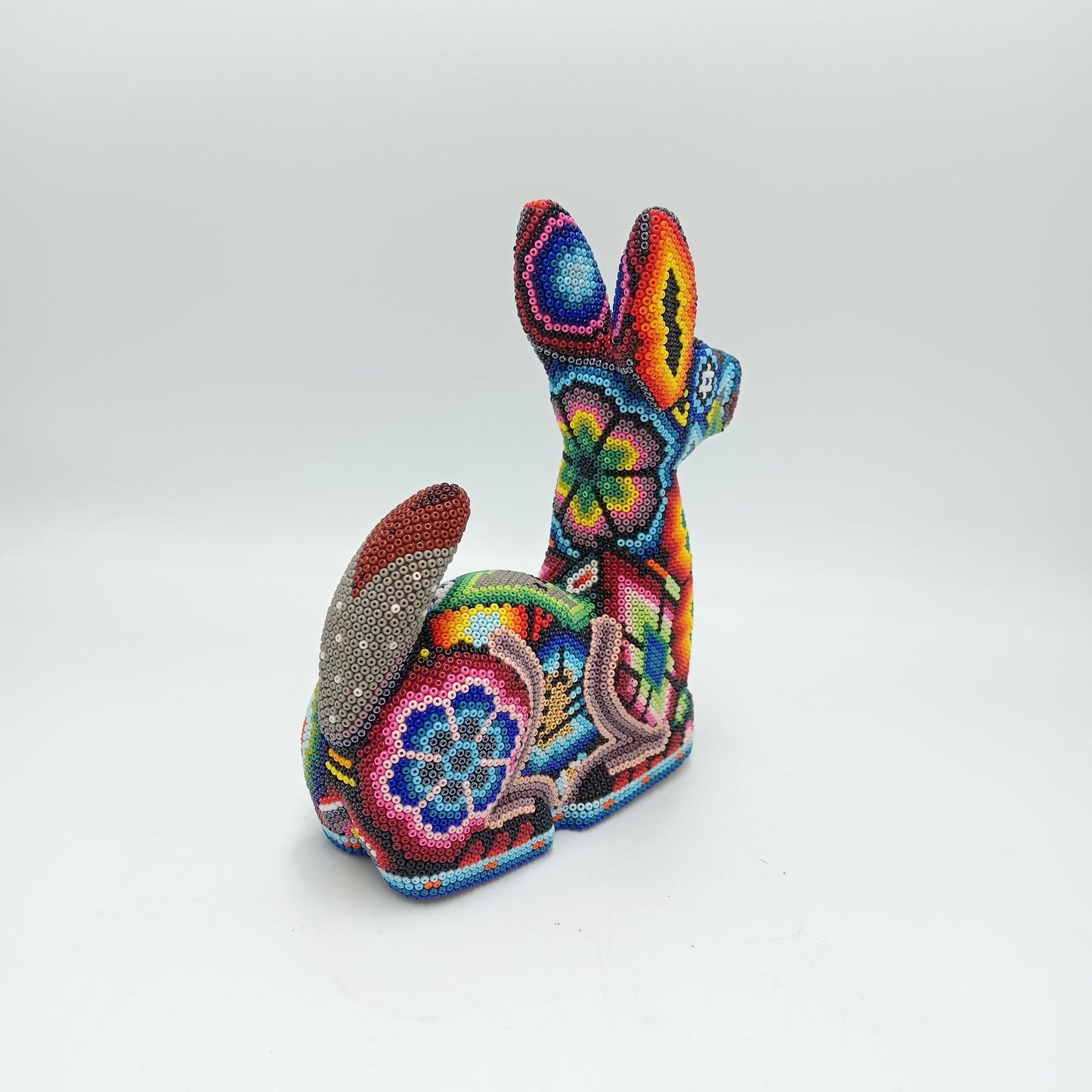 Huichol Indian Mexican Hand Bead Deer By Luis Ruiz PP7539