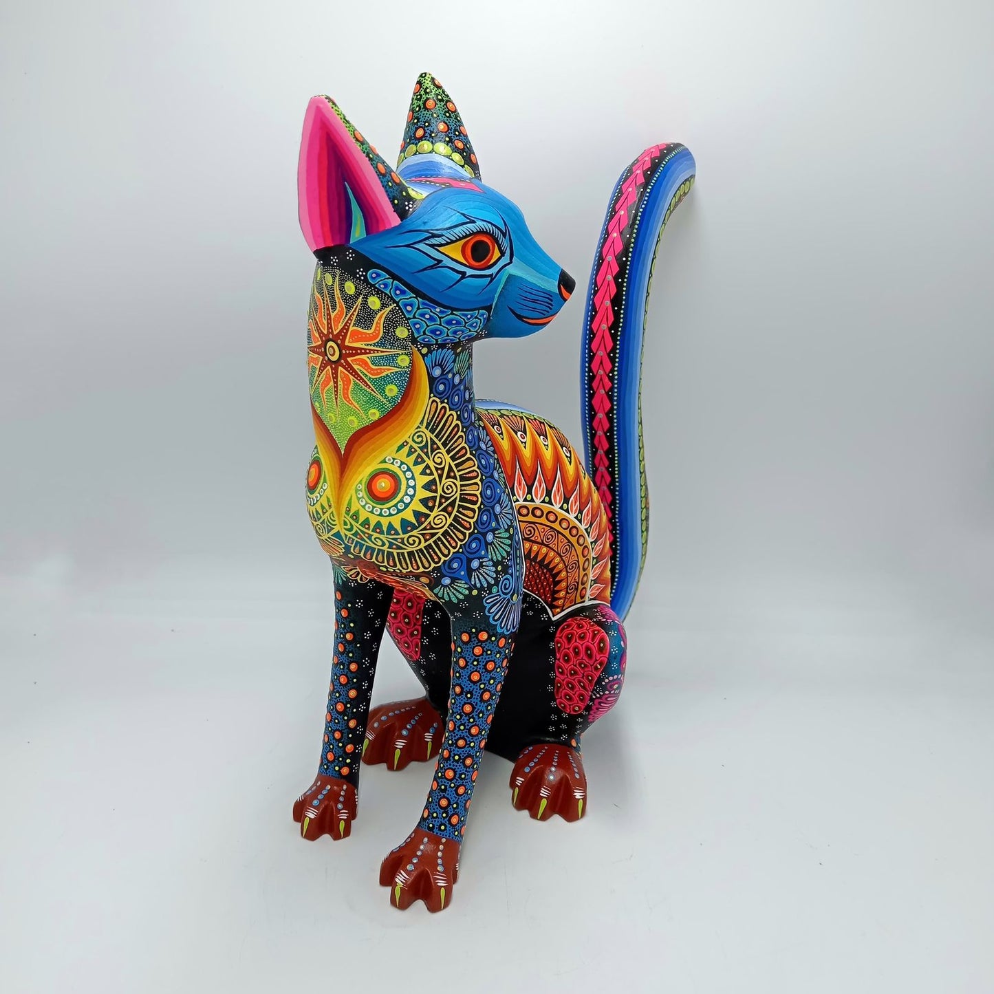 Mexican Folk Art Oaxacan Wood Carving Alebrije Hand Made, Cat By Luis Sosa PP7610