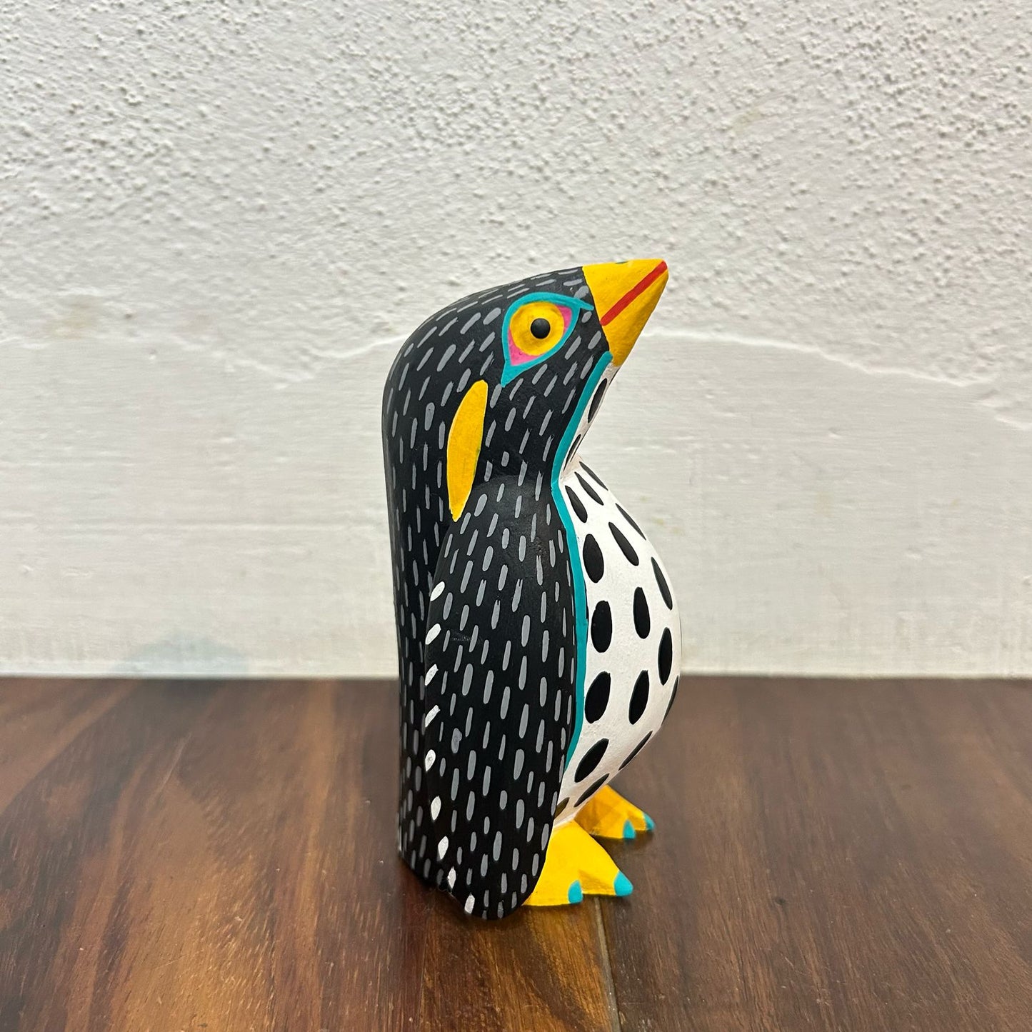 Wood Carving Hand Made Penguin By Armando Jimenez PP7713