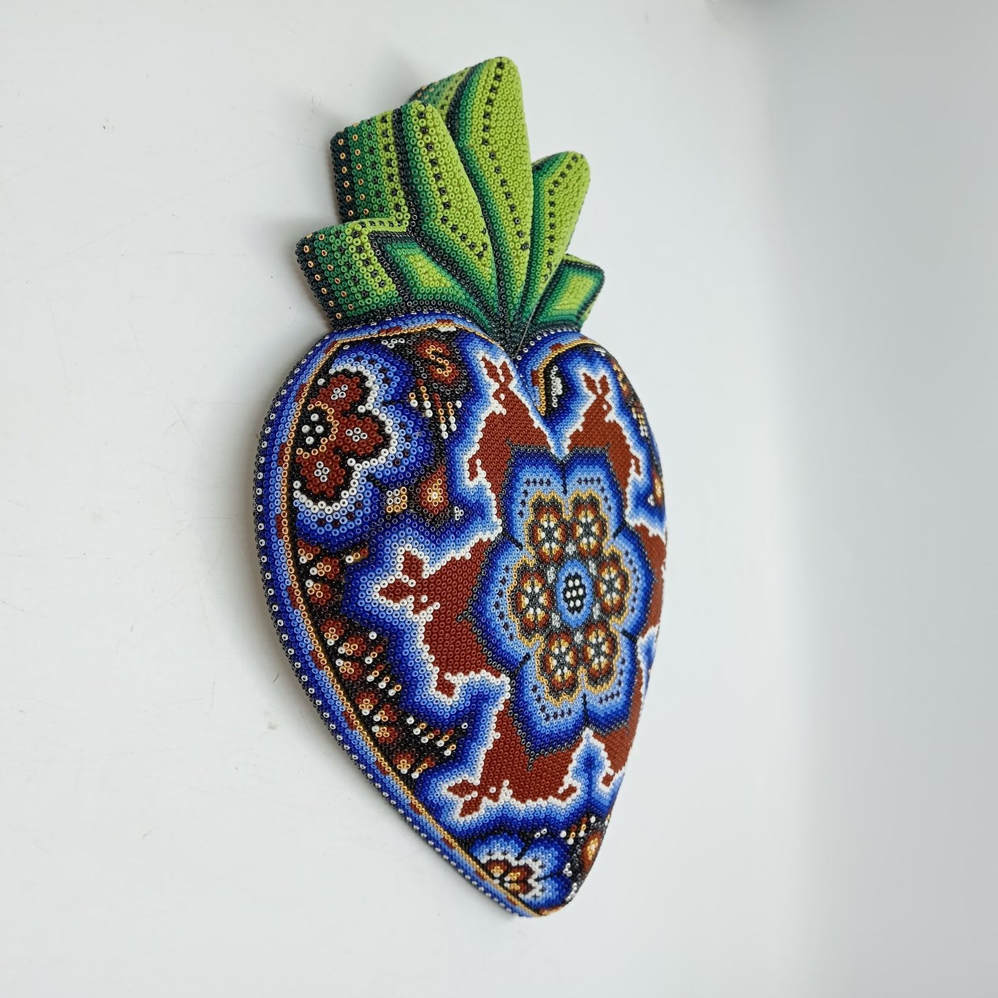 Mexican Huichol Hand Beaded Art, Heart  By Isandro Villa Lopez PP8186