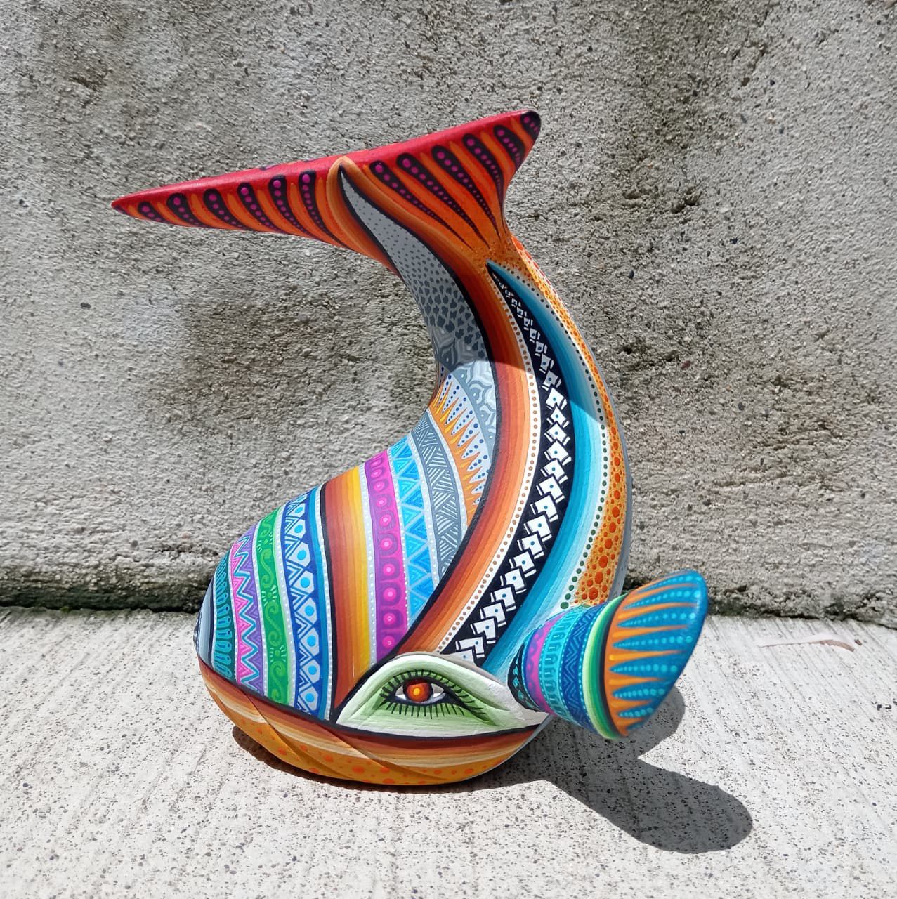Mexican Oaxacan Wood Carving Whale By Julia Fuentes PP8329
