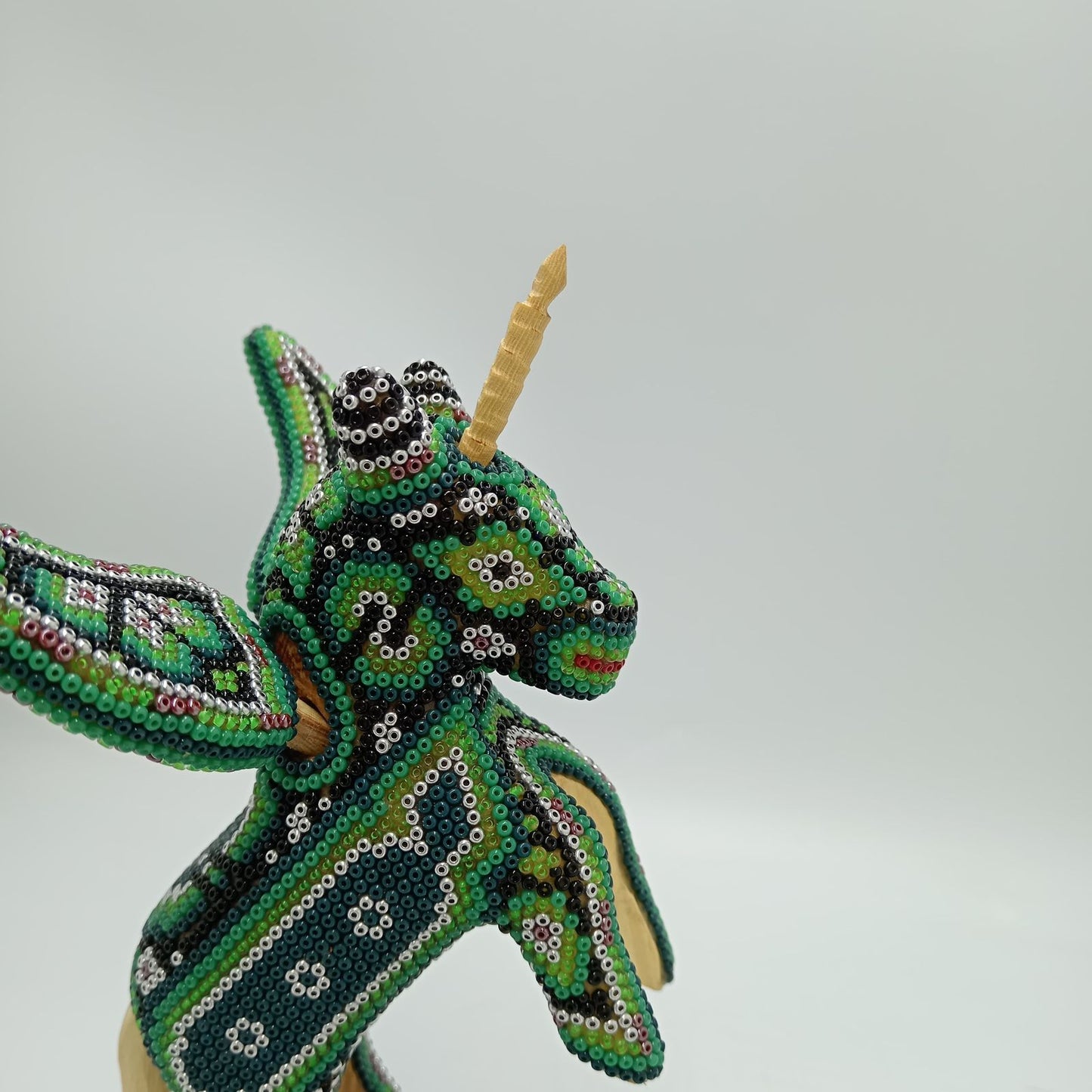 Mexican Huichol Hand Beaded Pegasus By Isandro Villa Lopez PP8452