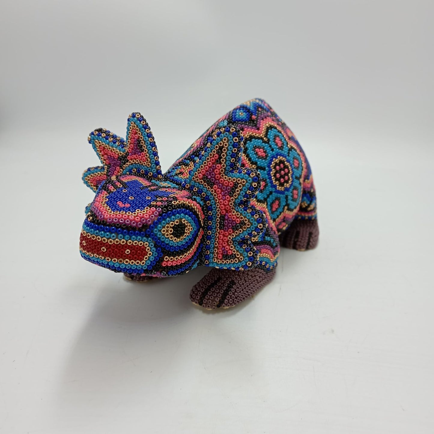 Mexican Huichol Hand Beaded Axolot By Isandro Villa Lopez PP8457