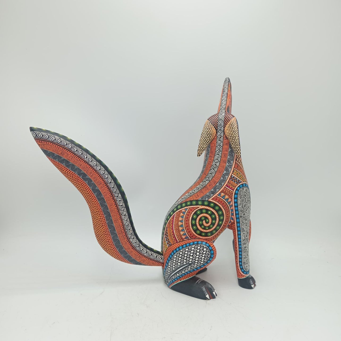 Oaxacan Wood Carving Coyote by Manuel Cruz Prudencio PP8551