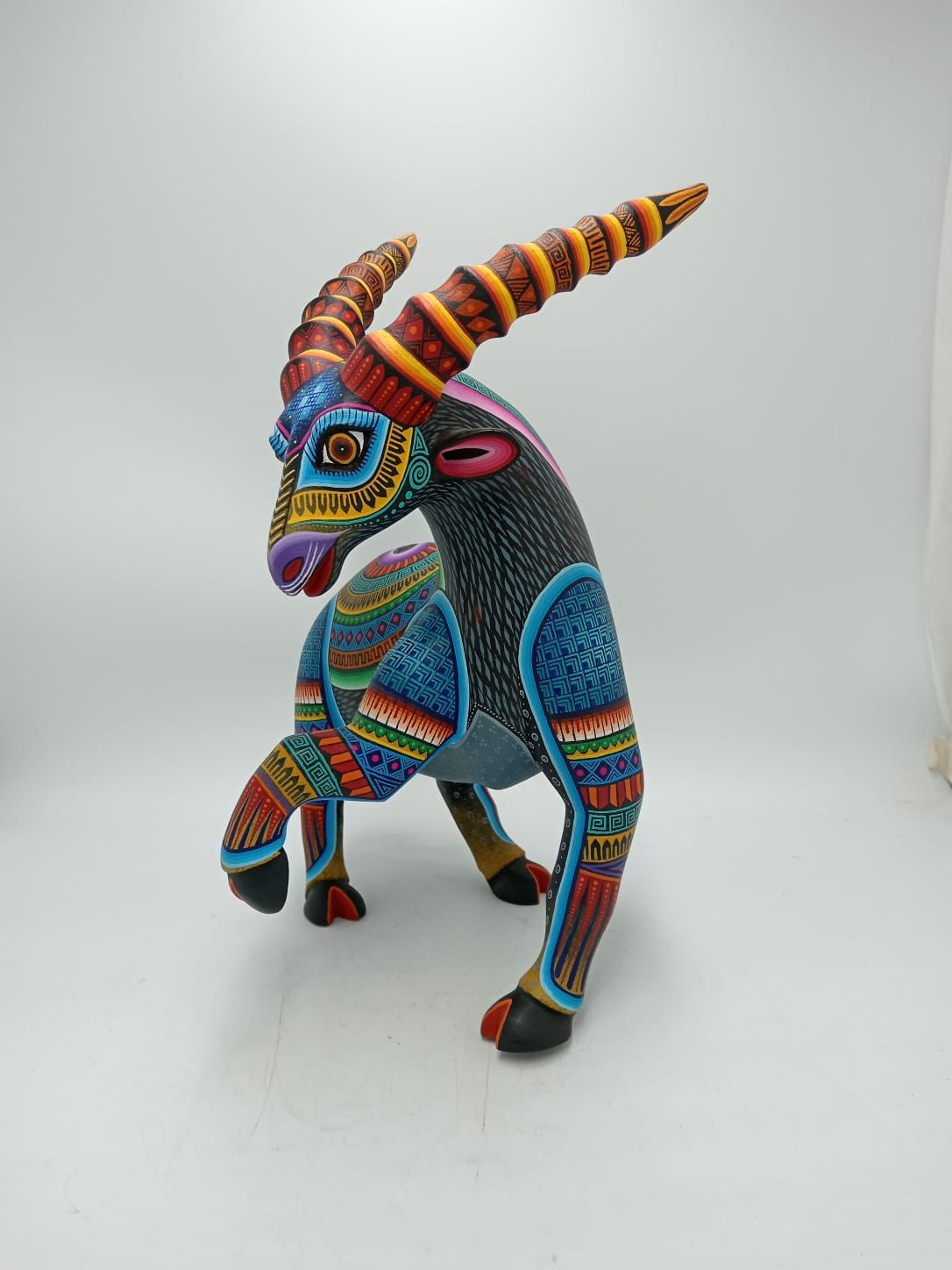 Mexican Oaxacan Wood Carving Goat By Julia Fuentes PP8547
