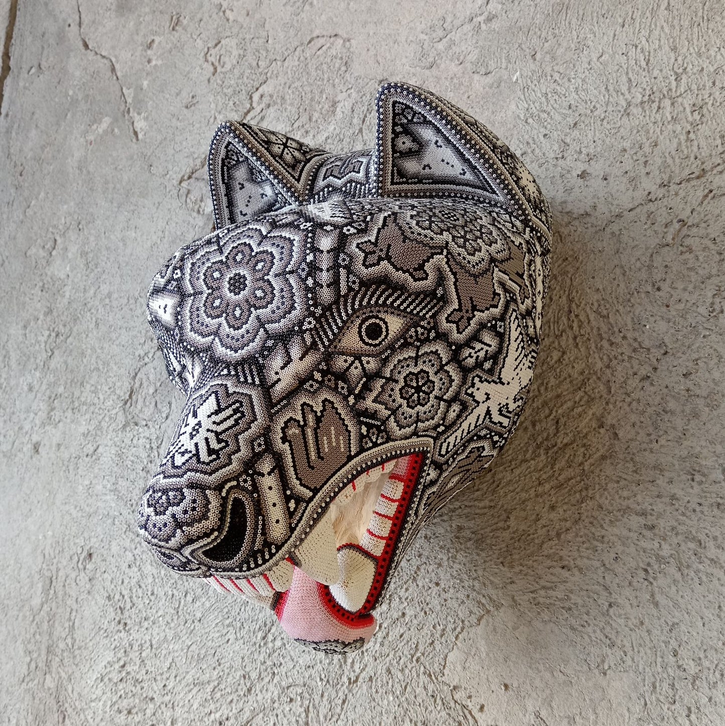 Huichol Mexican Hand Beaded Wolf Head By Isandro Villa Lopez PP8598