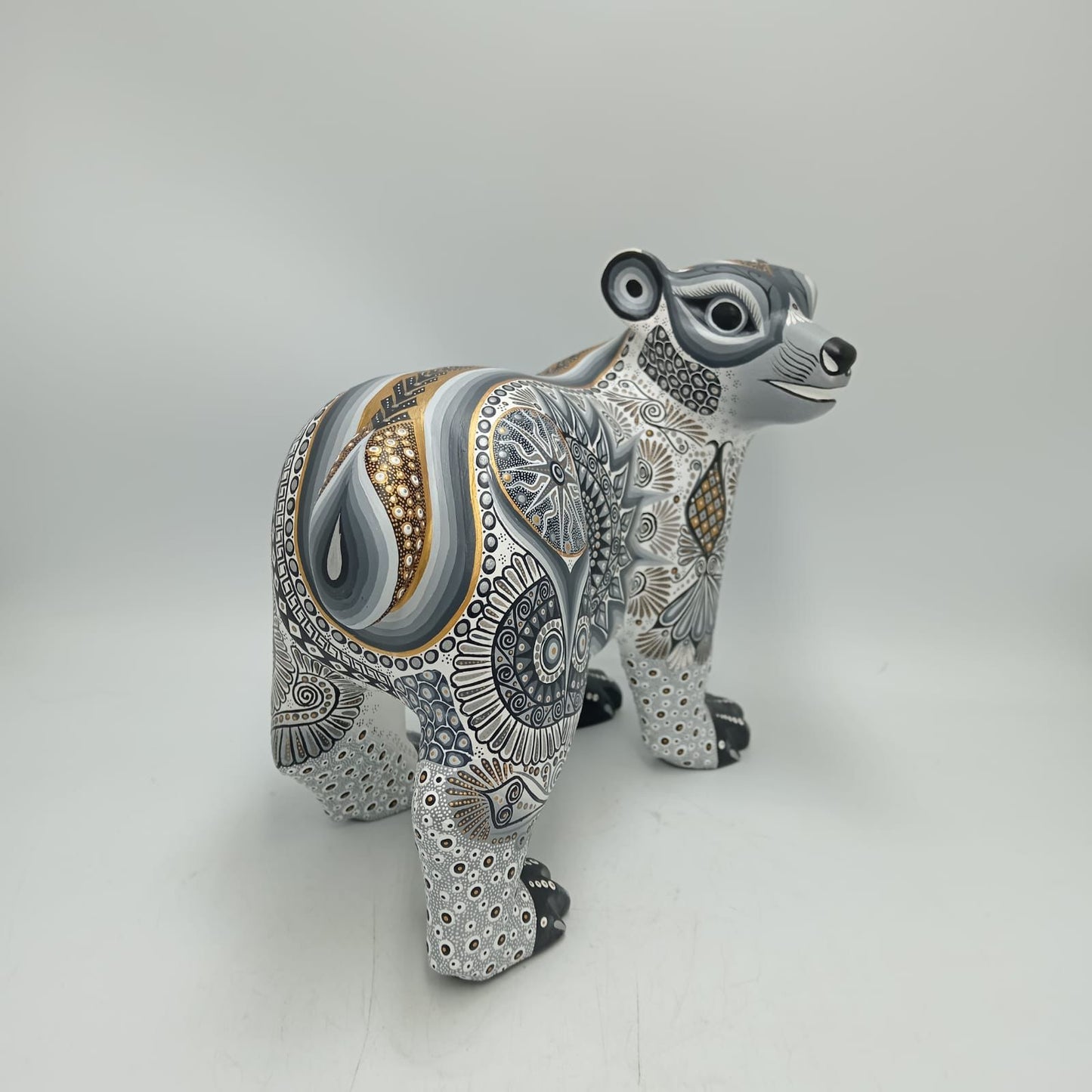 Mexican Folk Art Oaxacan Wood Carving Alebrije Hand Made, Bear By Luis Sosa PP8659