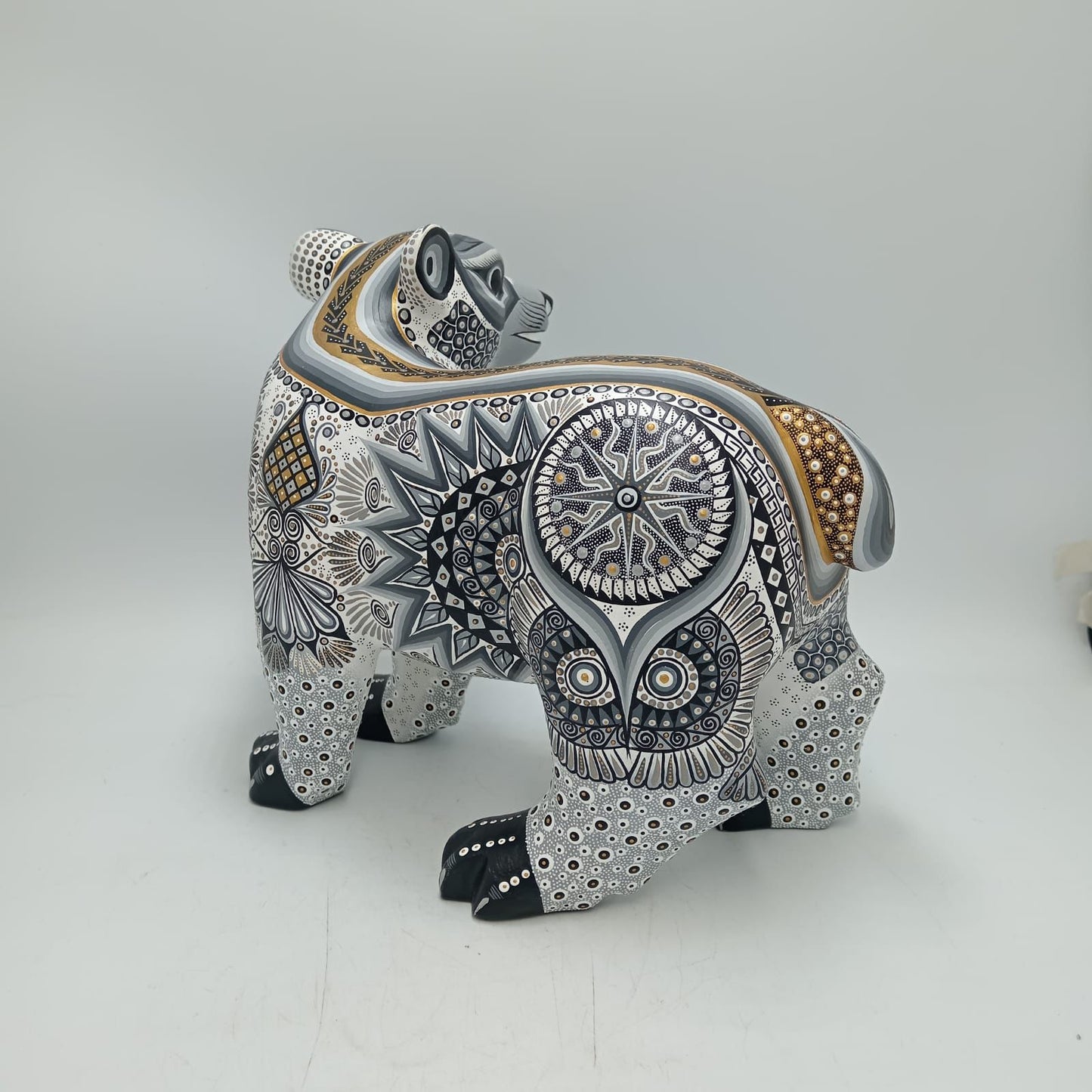 Mexican Folk Art Oaxacan Wood Carving Alebrije Hand Made, Bear By Luis Sosa PP8659