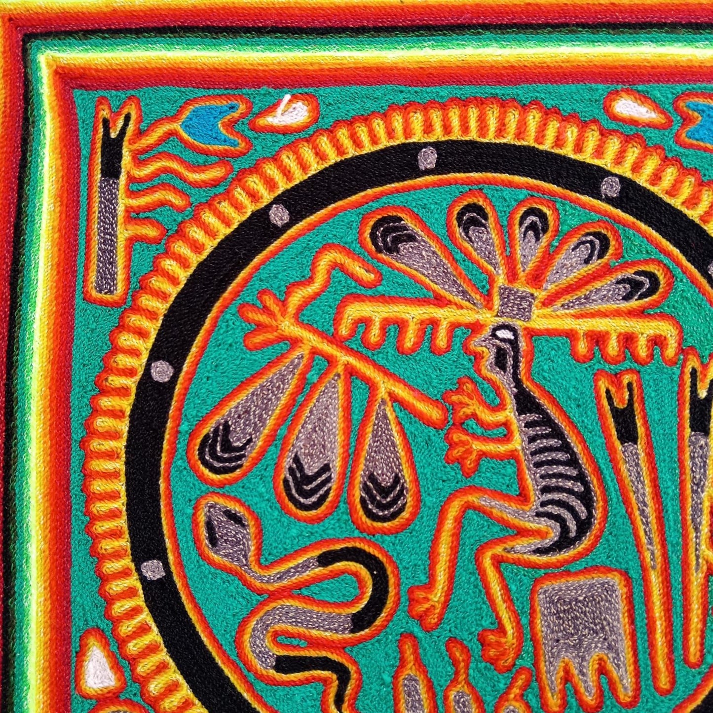 Huichol Indian Mexican Folk Art Yarn Painting by Silverio Gonzalez Rios PP8807