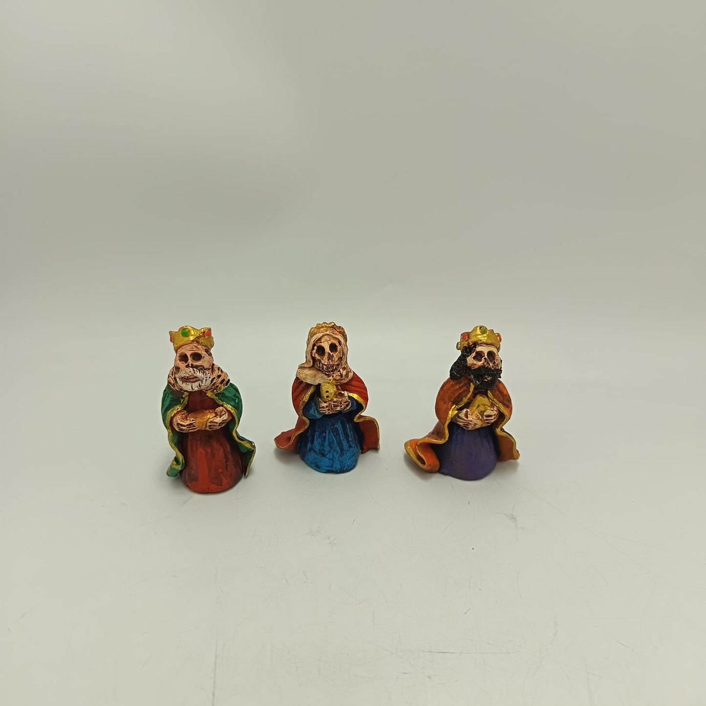Extraordinary Hand made Painted Nativity Set By Demetrio Aguilar PP8870