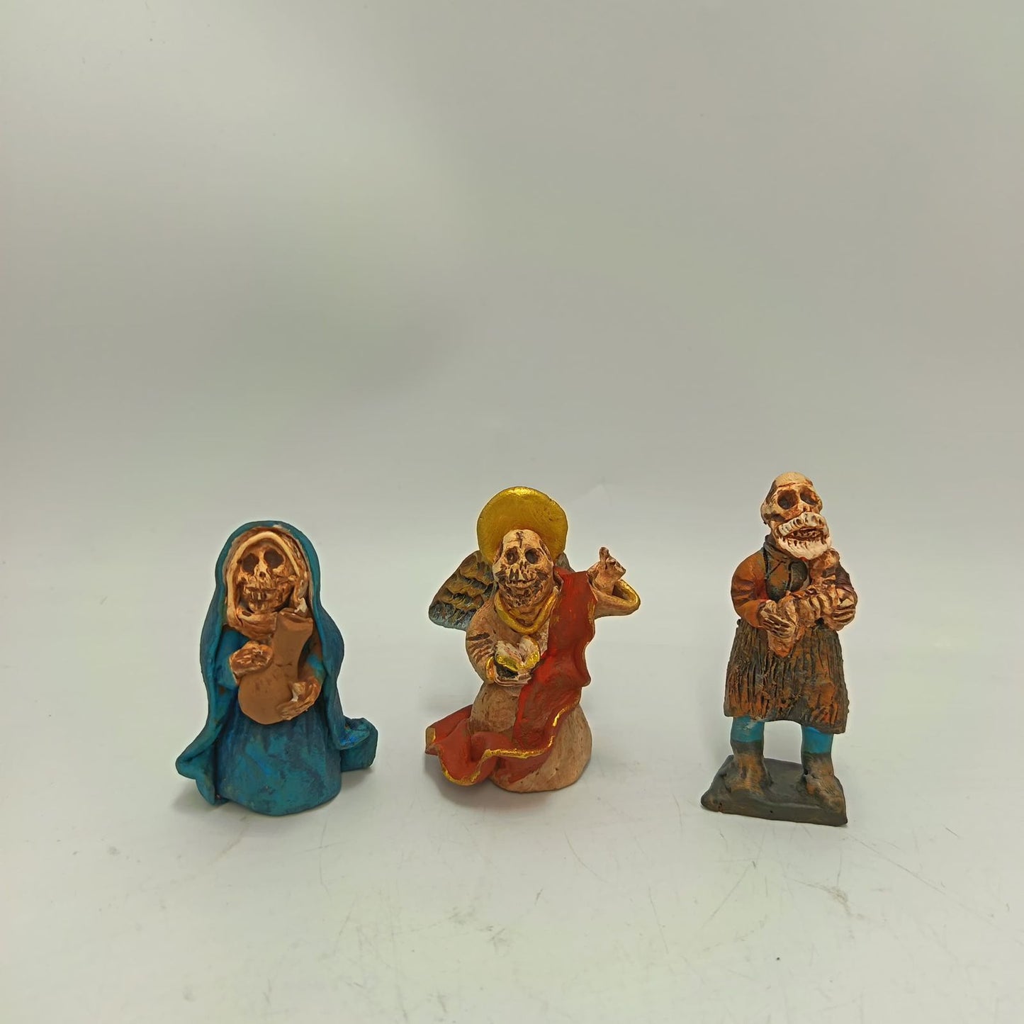 Extraordinary Hand made Painted Nativity Set By Demetrio Aguilar PP8870