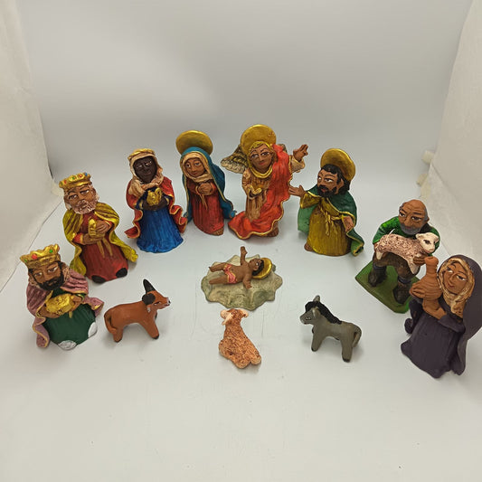 Extraordinary Hand made Painted Nativity Set By Demetrio Aguilar PP8875