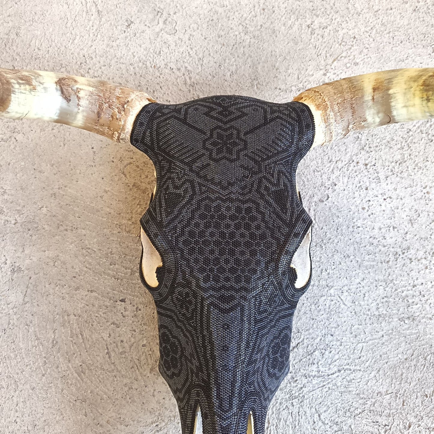 Huichol Bead Art Mexican Folk Art, Bull Skull By Mayola Villa Lopez PP9005