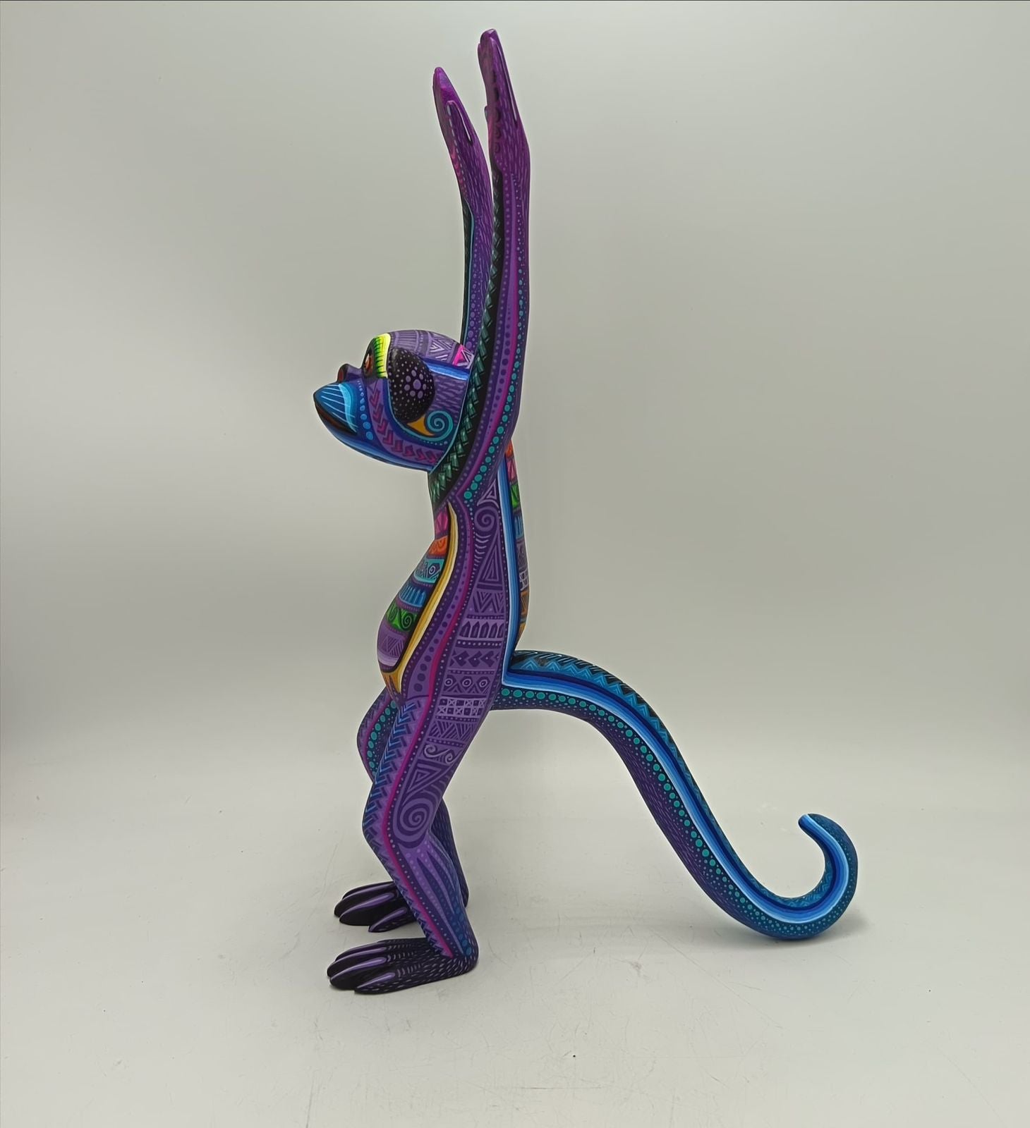 Mexican Oaxacan Wood Carving Monkey By Julia Fuentes PP9006