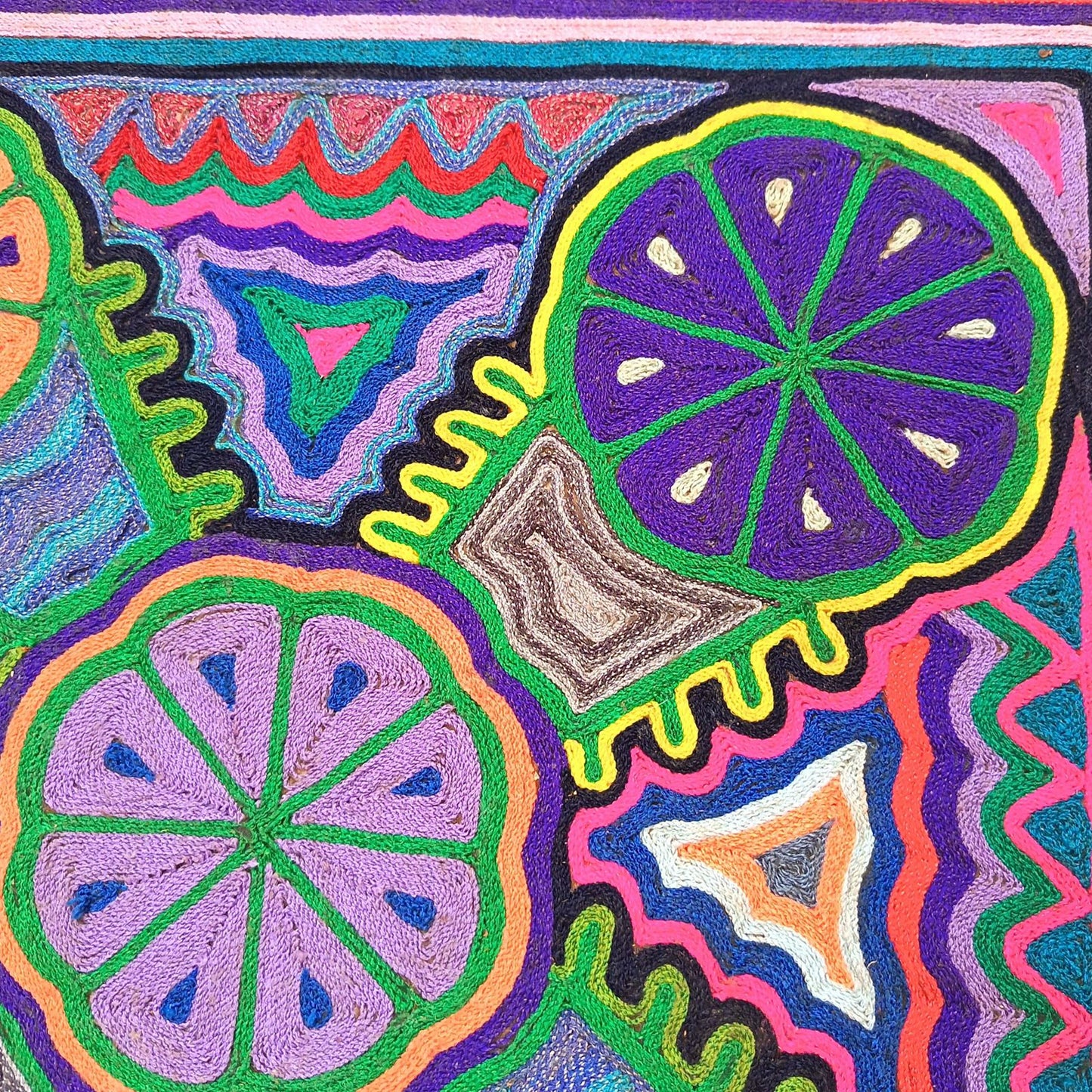 Huichol Indian Mexican Folk Art Yarn Painting by Jesus Jimenez PP9015