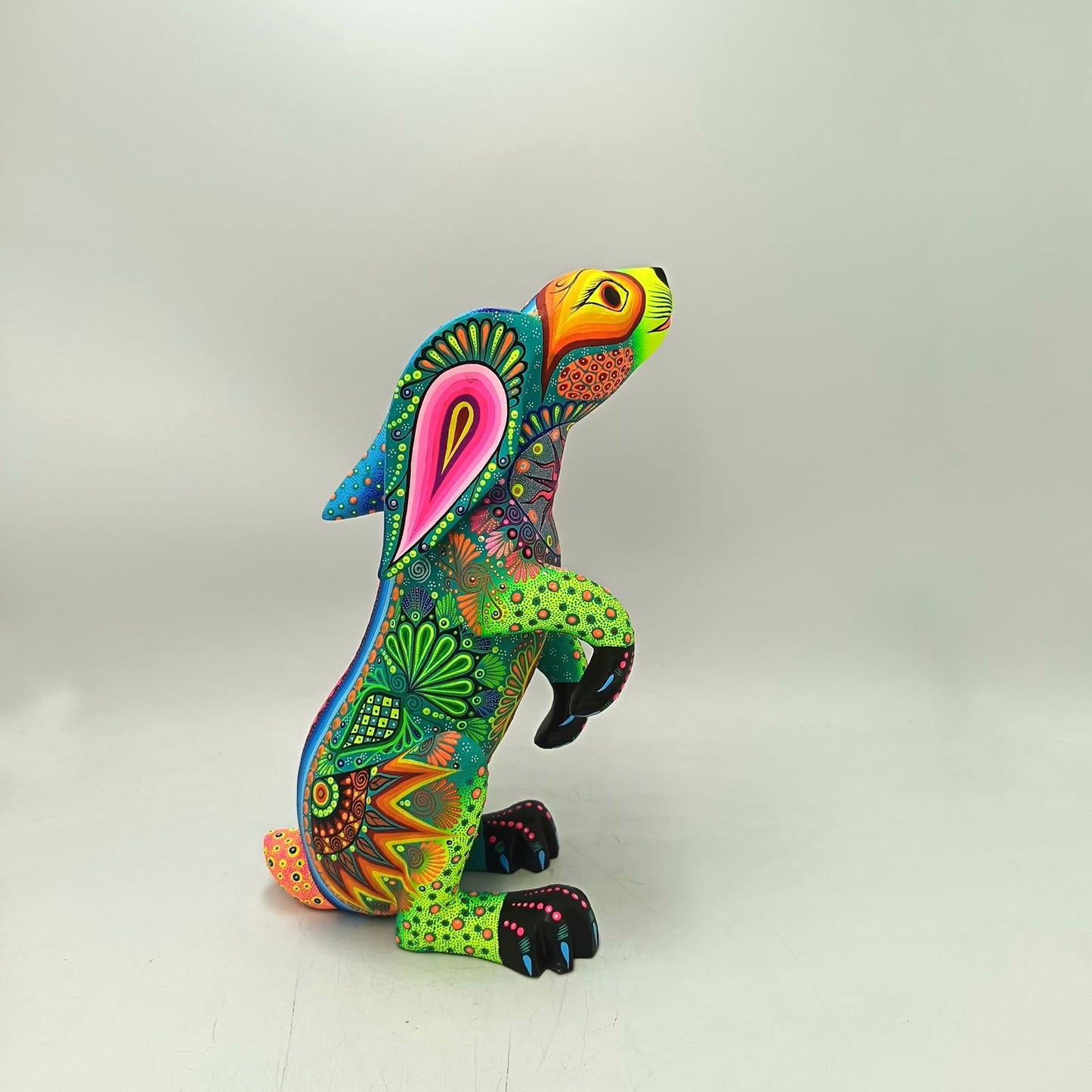 Mexican Folk Art Oaxacan Wood Carving Hand Made, Rabbit By Luis Sosa PP9036