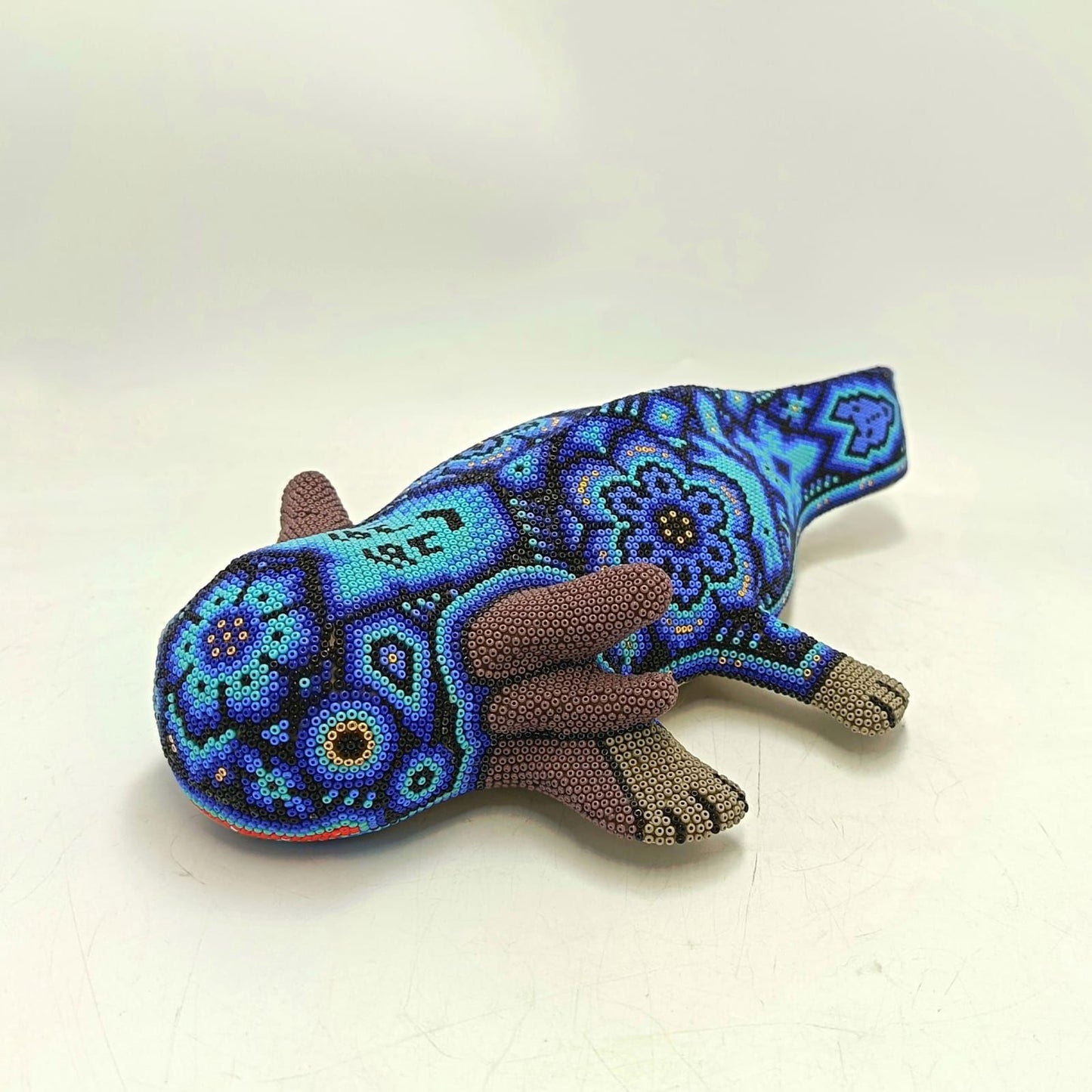 Mexican Huichol Hand Beaded Axolot By Isandro Villa Lopez PP9088