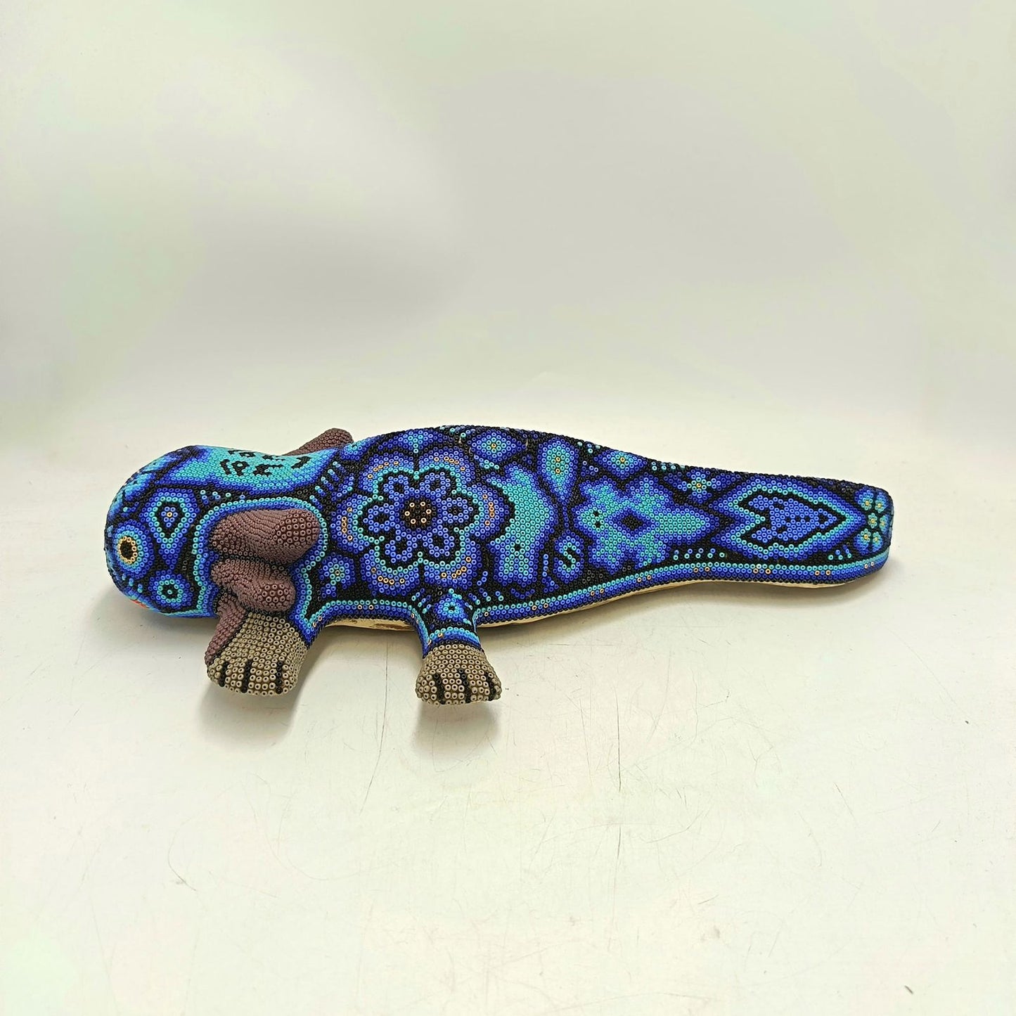 Mexican Huichol Hand Beaded Axolot By Isandro Villa Lopez PP9088
