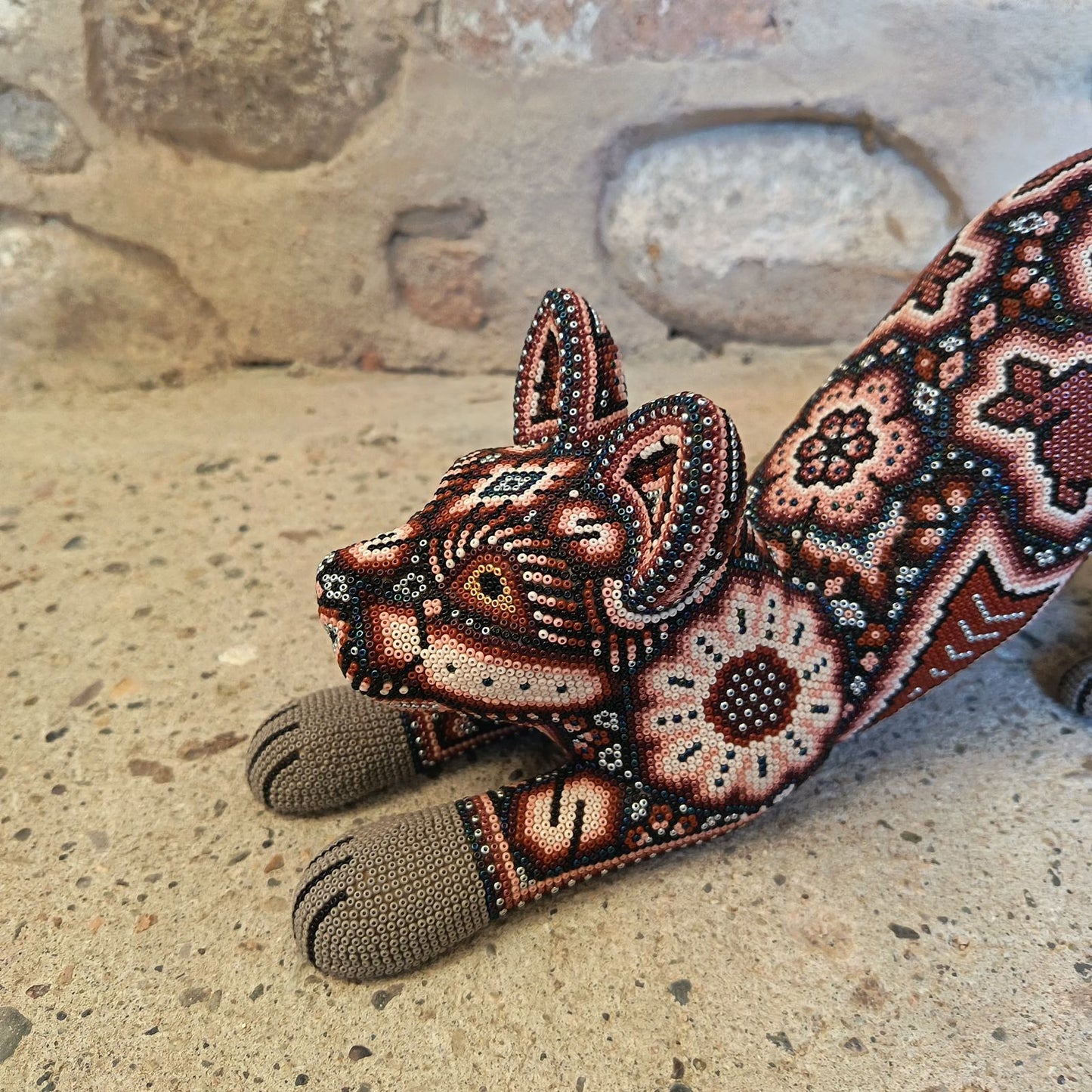 Mexican Huichol Hand Beaded Art, Cat By Isandro Villa Lopez PP9098