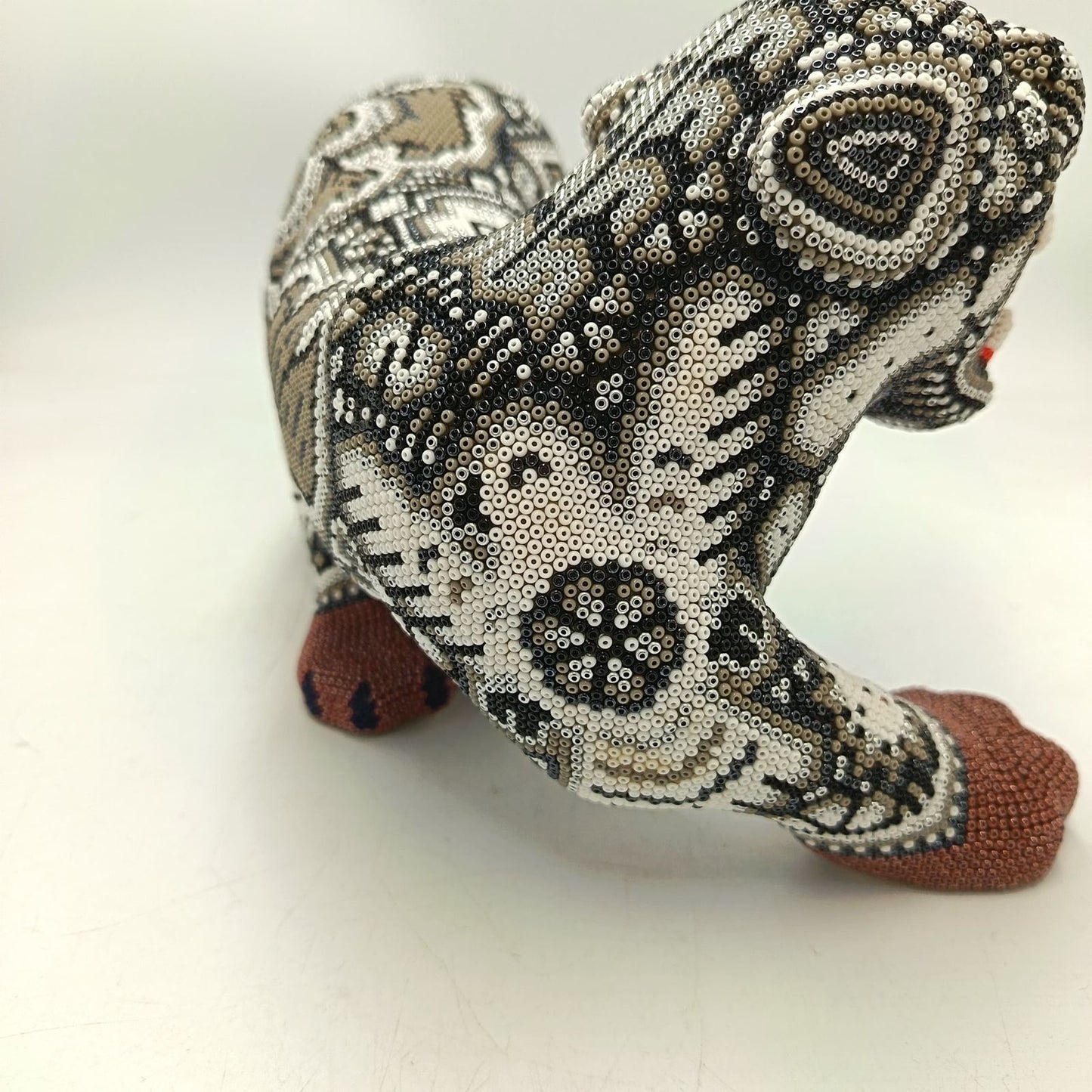 Mexican Huichol Hand Beaded Art, Jaguar By Isandro Villa Lopez PP9101 Oaxaca