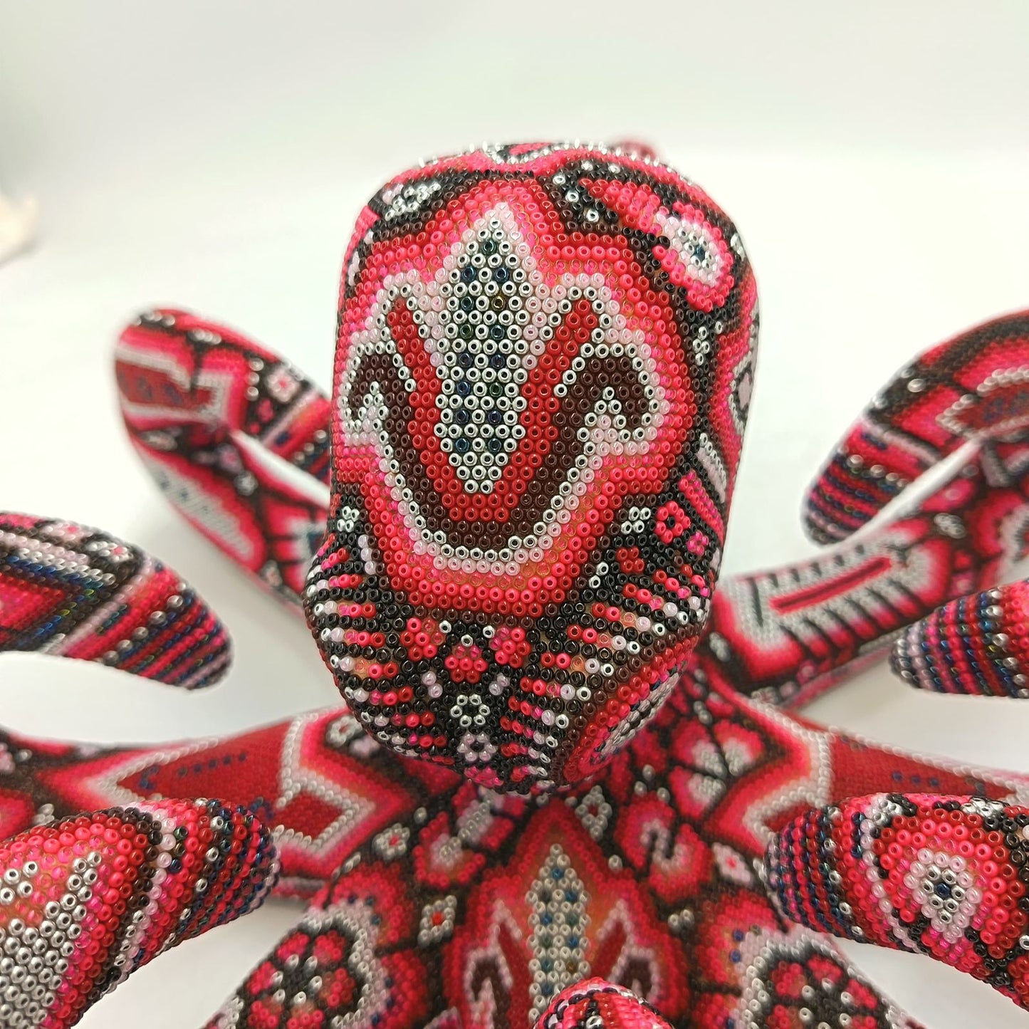 Mexican Huichol Hand Beaded Art, Octopus By Isandro Villa Lopez PP9103